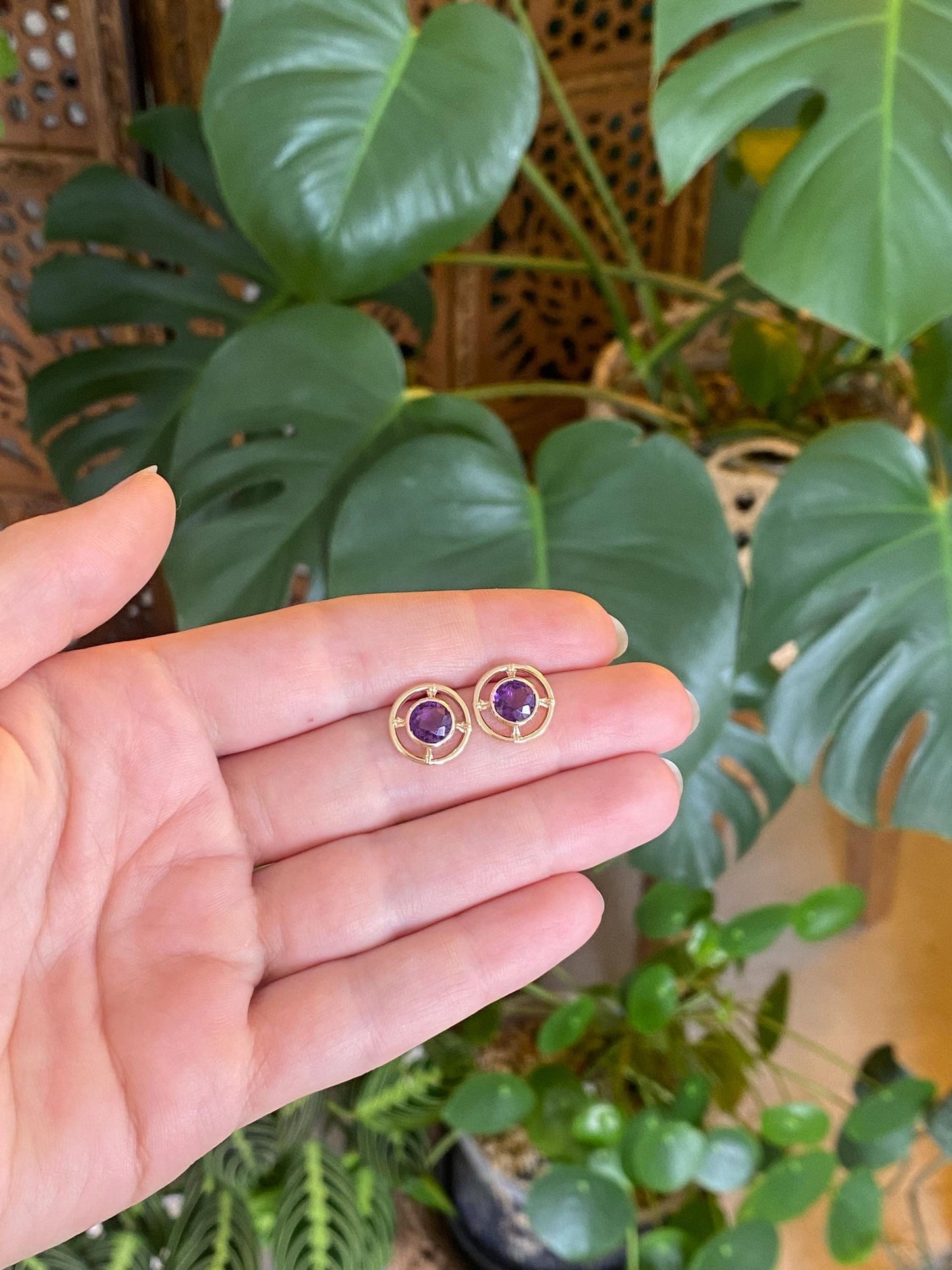 Vintage Solid 10k Yellow Gold Amethyst Stud Earrings