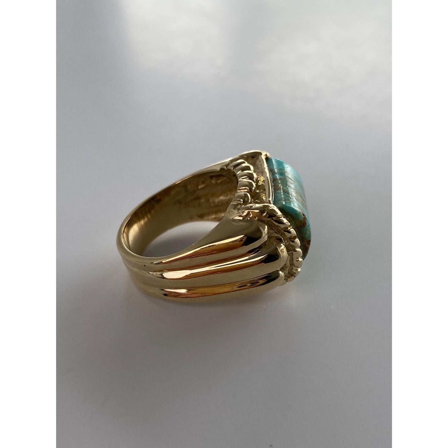 Vintage Solid 14k Yellow Gold Turquoise Signet Ring - Size 6.25
