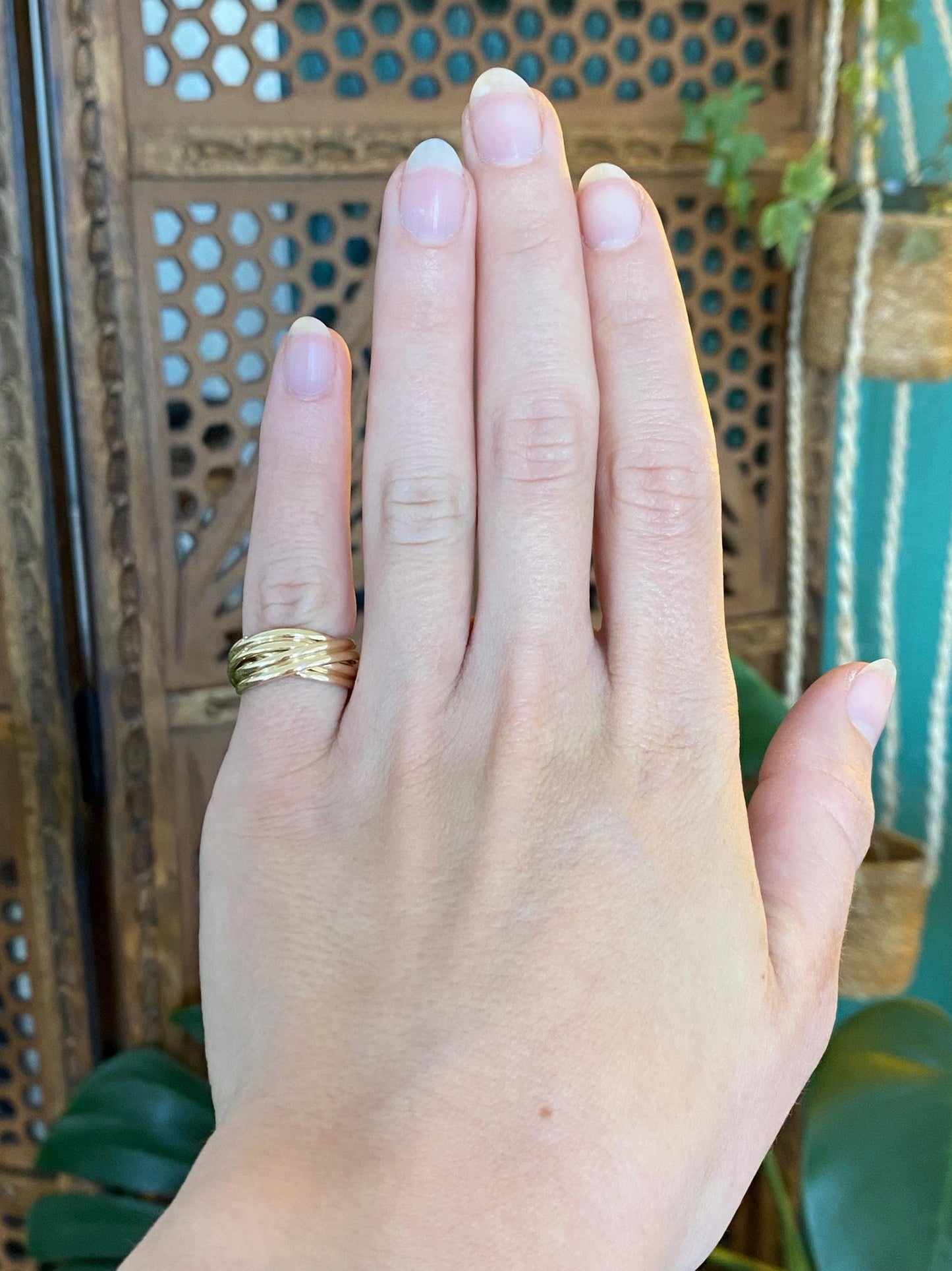Vintage Solid 14k Yellow Gold Twist Ring Band - Size 4.75