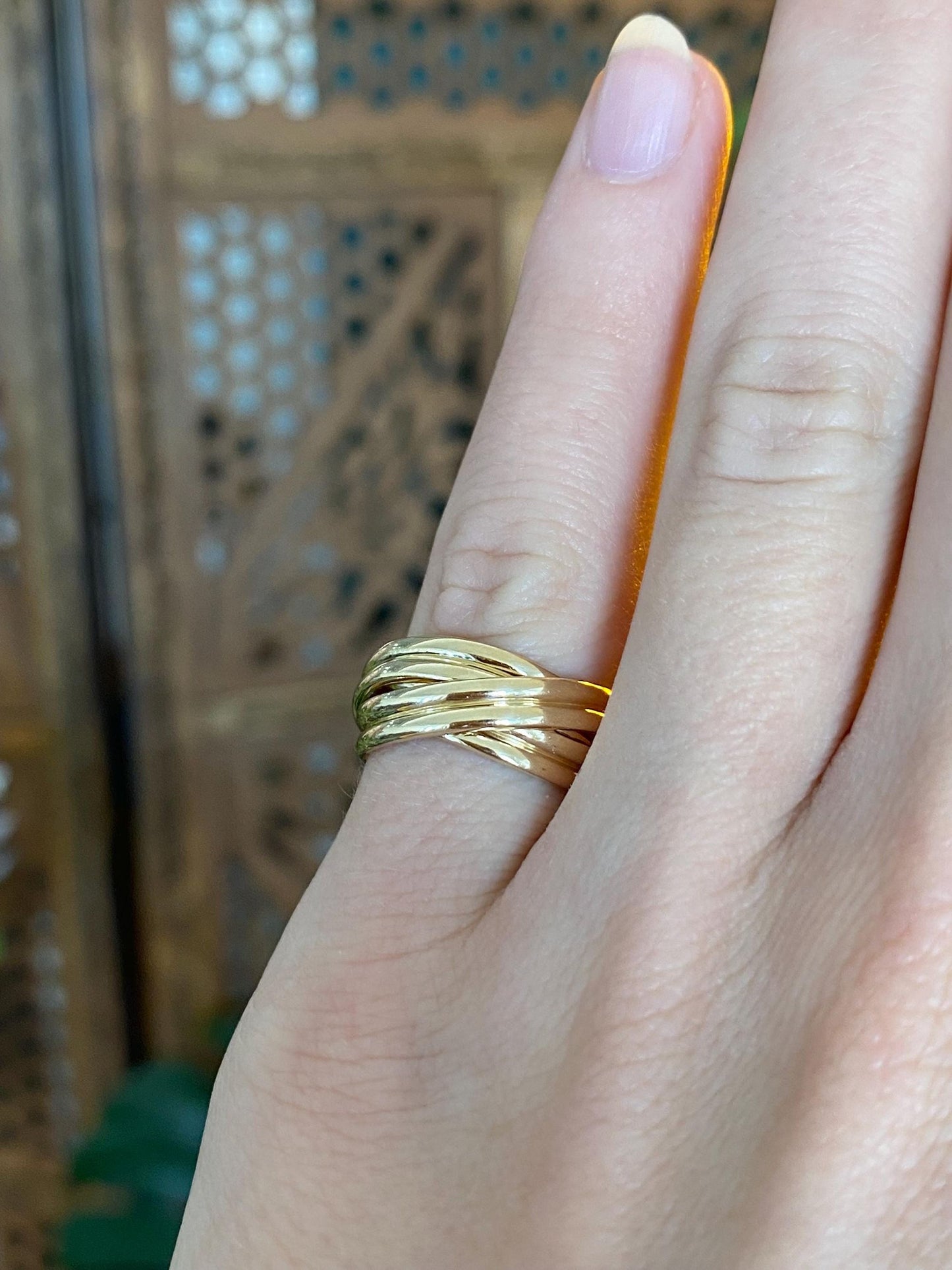 Vintage Solid 14k Yellow Gold Twist Ring Band - Size 4.75