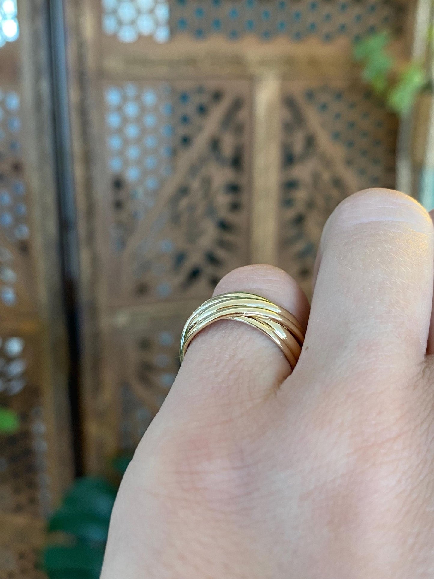 Vintage Solid 14k Yellow Gold Twist Ring Band - Size 4.75