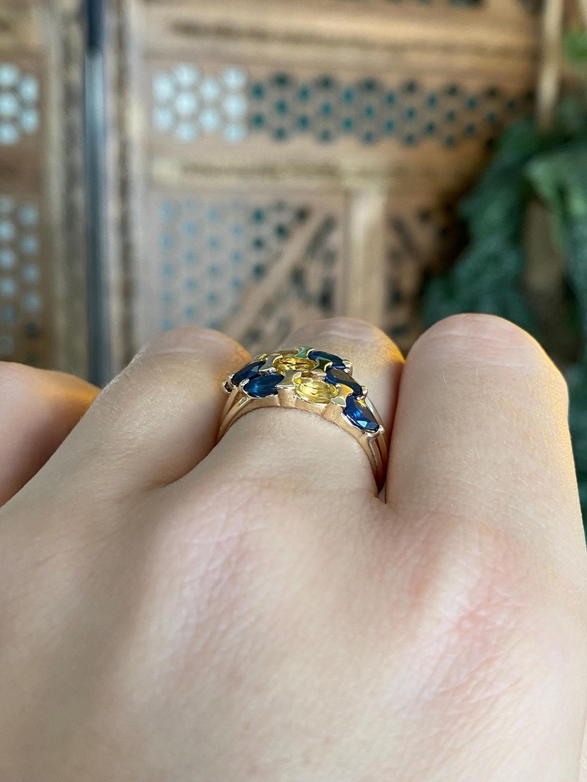 Vintage Solid 10k Yellow Gold Yellow & Blue Sapphire Rows Ring - Size 6.75