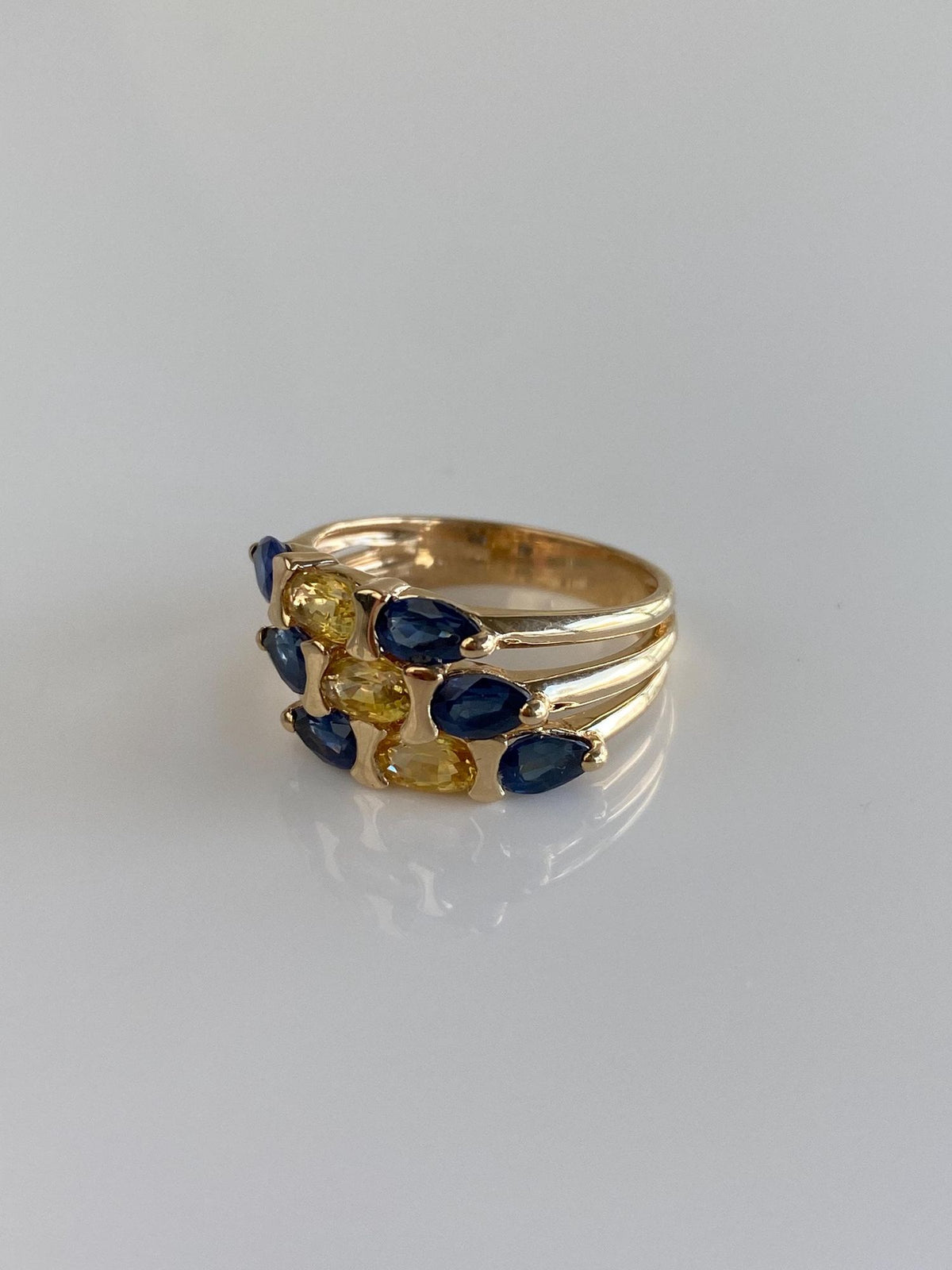 Vintage Solid 10k Yellow Gold Yellow & Blue Sapphire Rows Ring - Size 6.75