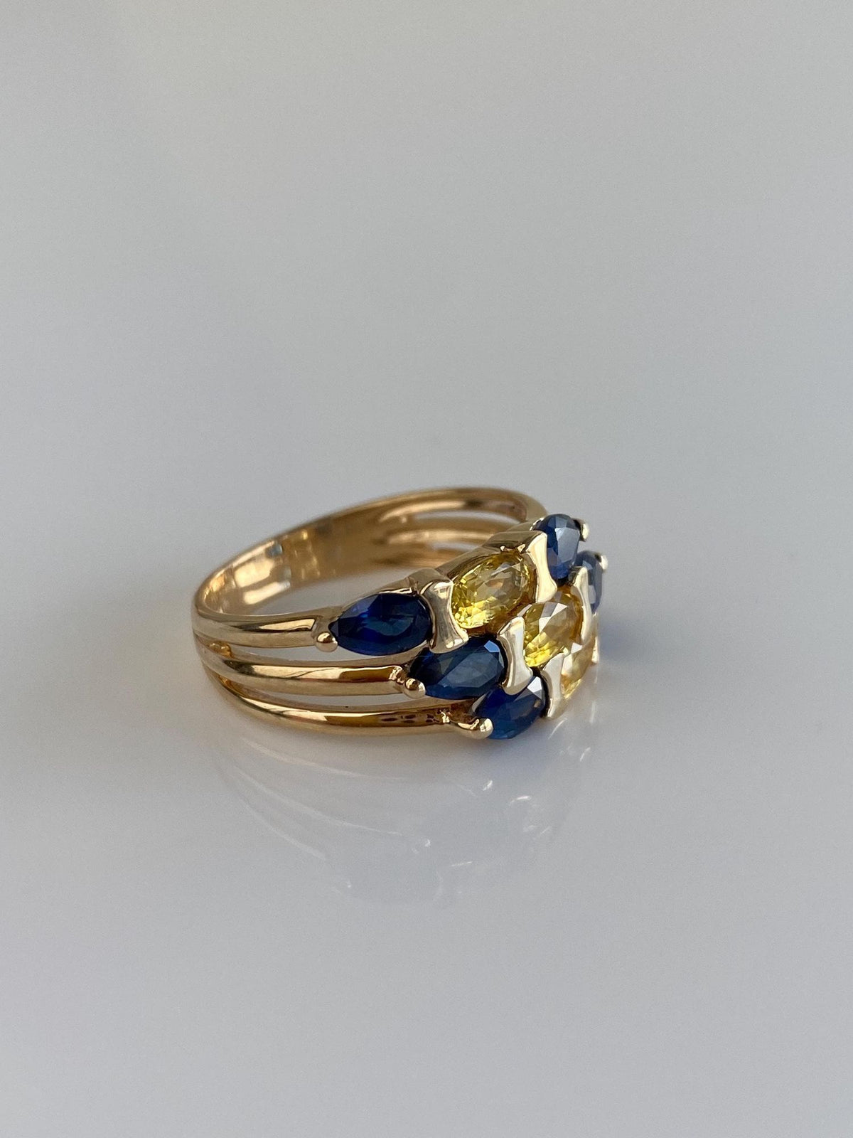 Vintage Solid 10k Yellow Gold Yellow & Blue Sapphire Rows Ring - Size 6.75
