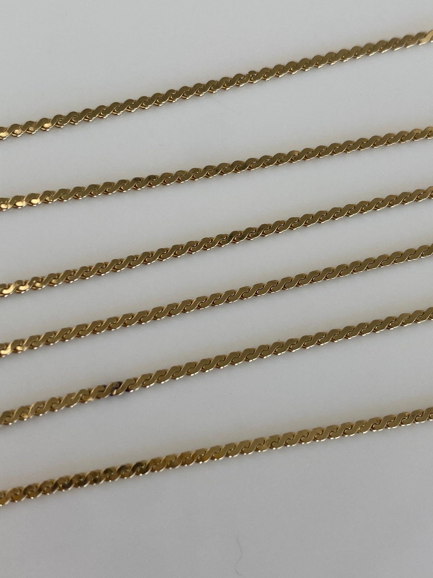 Vintage Solid 14k Yellow Gold Long Serpentine Chain Necklace - 21.25 inches