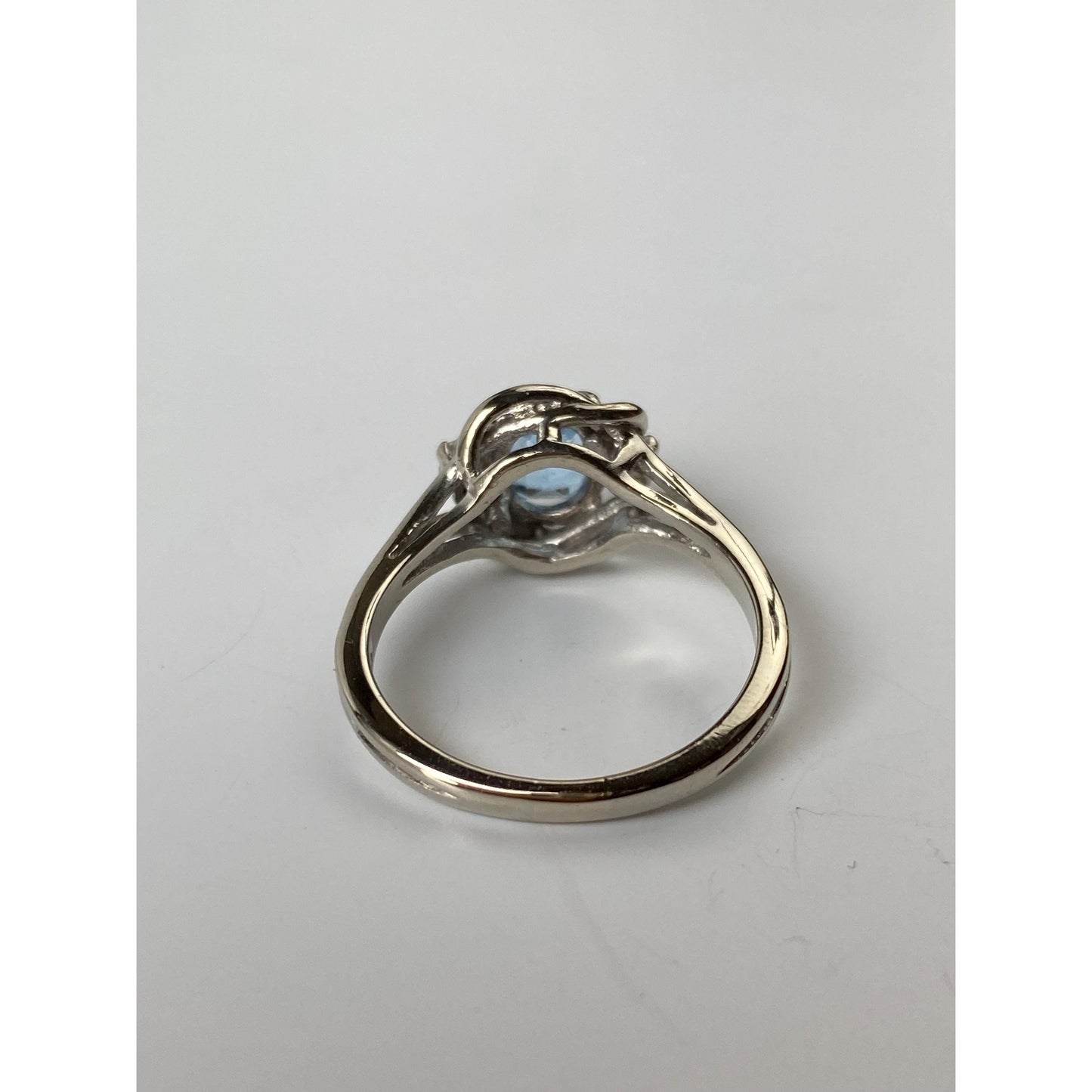 Solid 14k White Gold Diamond Light Blue Cubic Zirconia Ring - Size 7.25