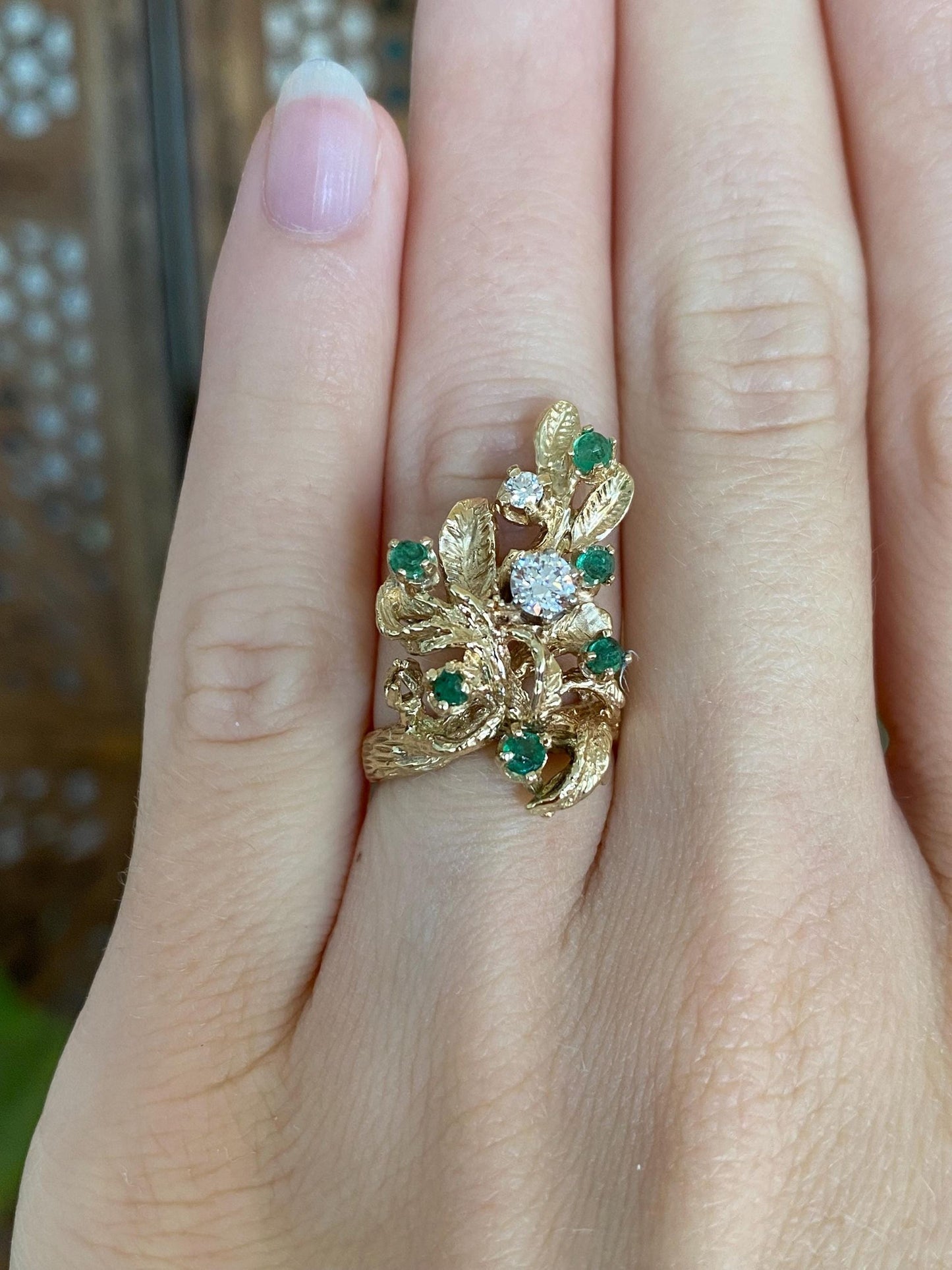 Vintage Solid 14k Yellow Gold Diamond Emerald Leaves Ring - Size 4.5
