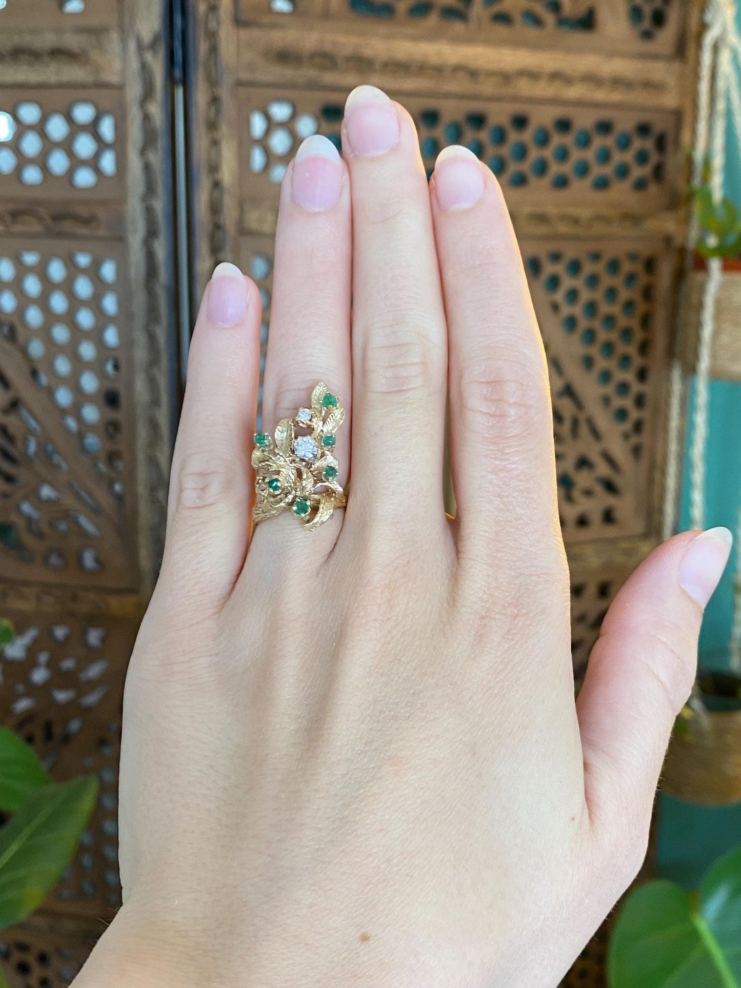 Vintage Solid 14k Yellow Gold Diamond Emerald Leaves Ring - Size 4.5