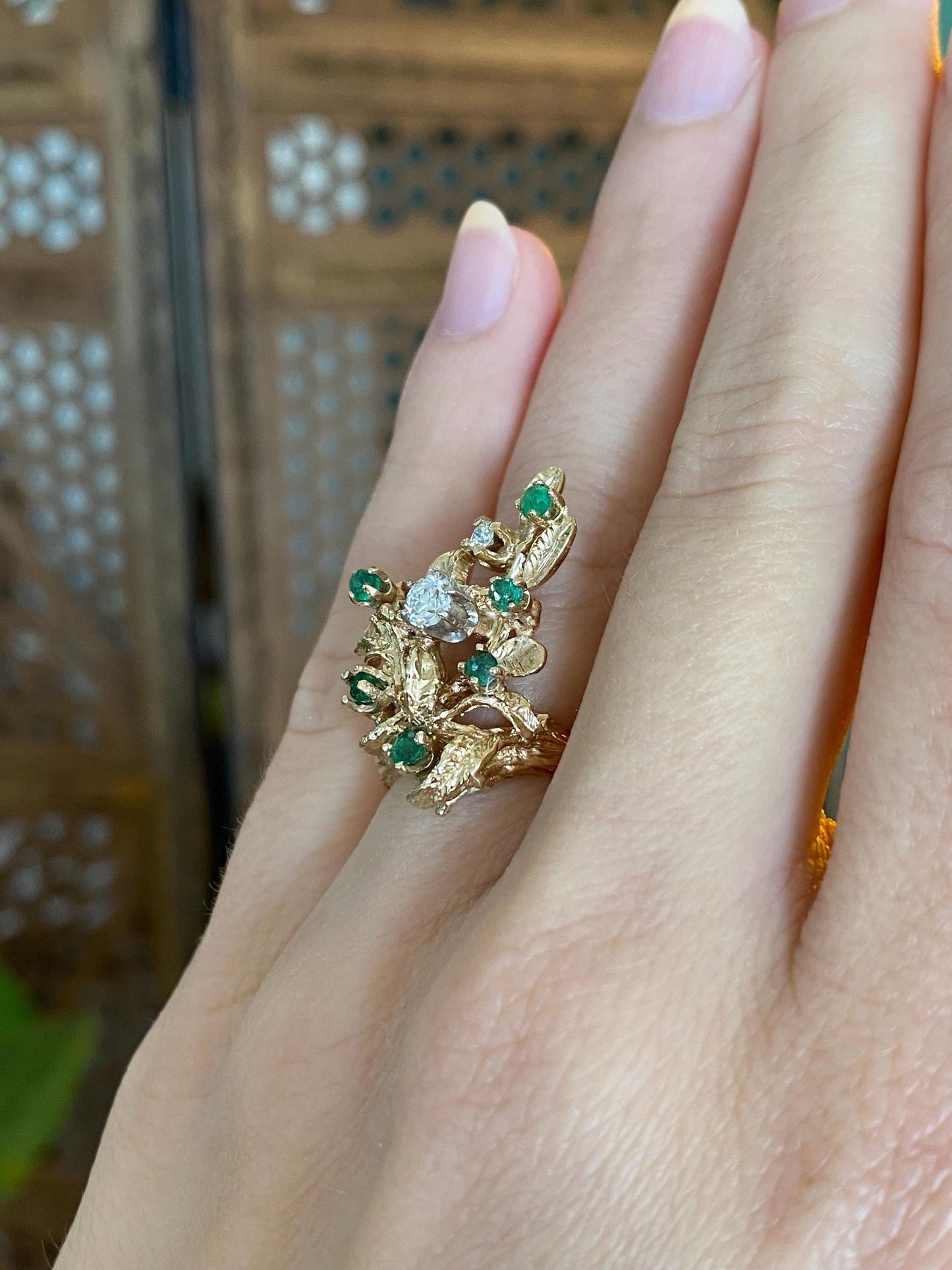 Vintage Solid 14k Yellow Gold Diamond Emerald Leaves Ring - Size 4.5