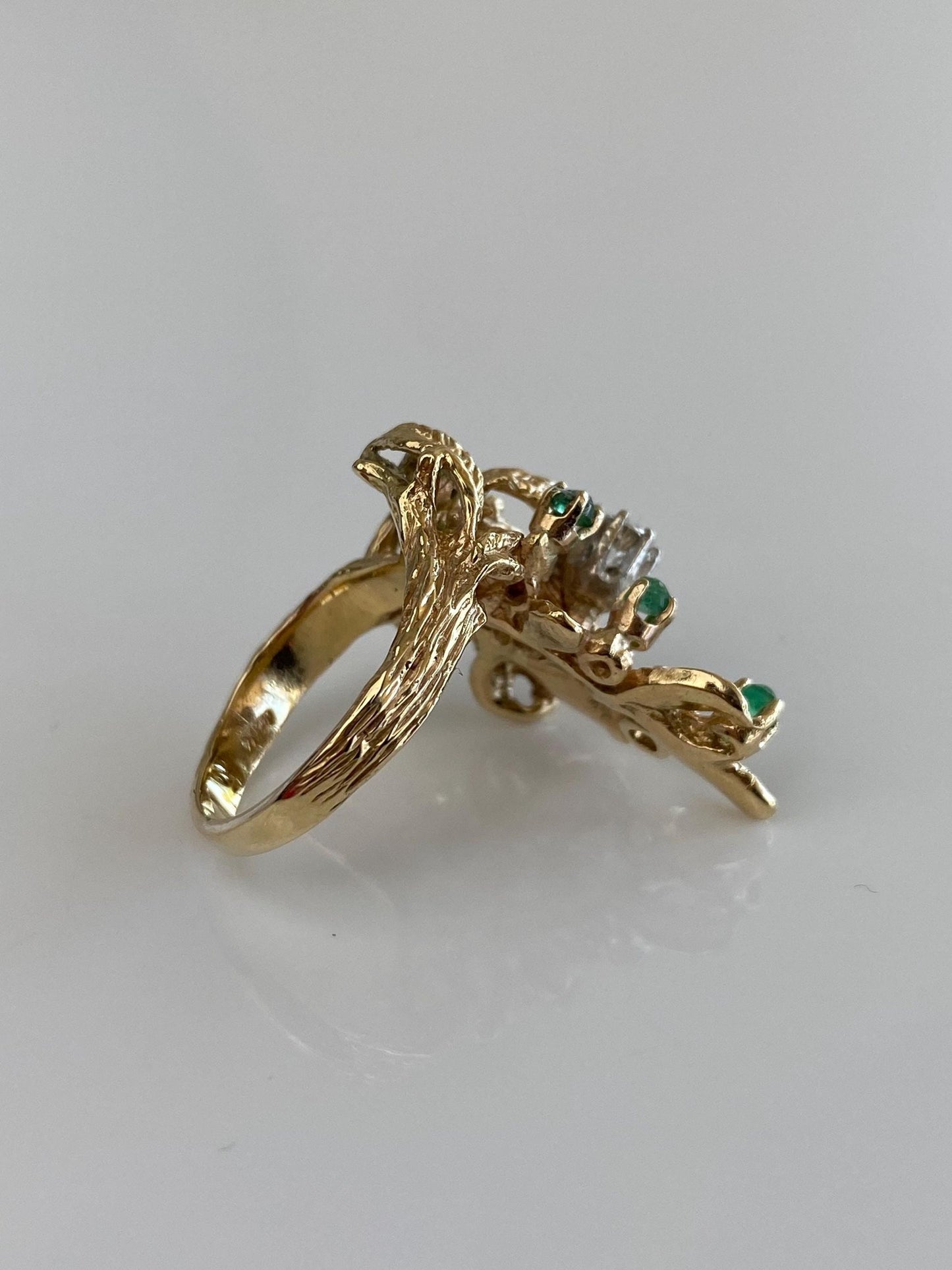 Vintage Solid 14k Yellow Gold Diamond Emerald Leaves Ring - Size 4.5