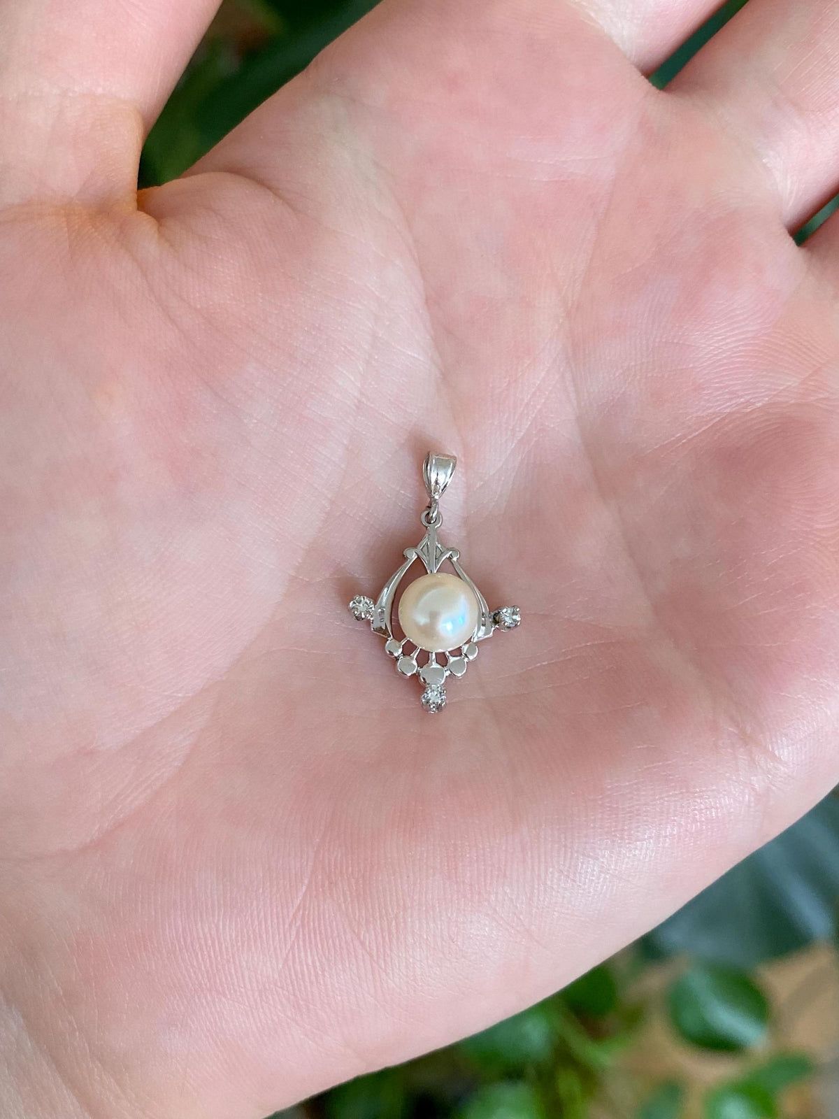 Vintage Solid 14k White Gold Clear Sapphire Pearl Charm