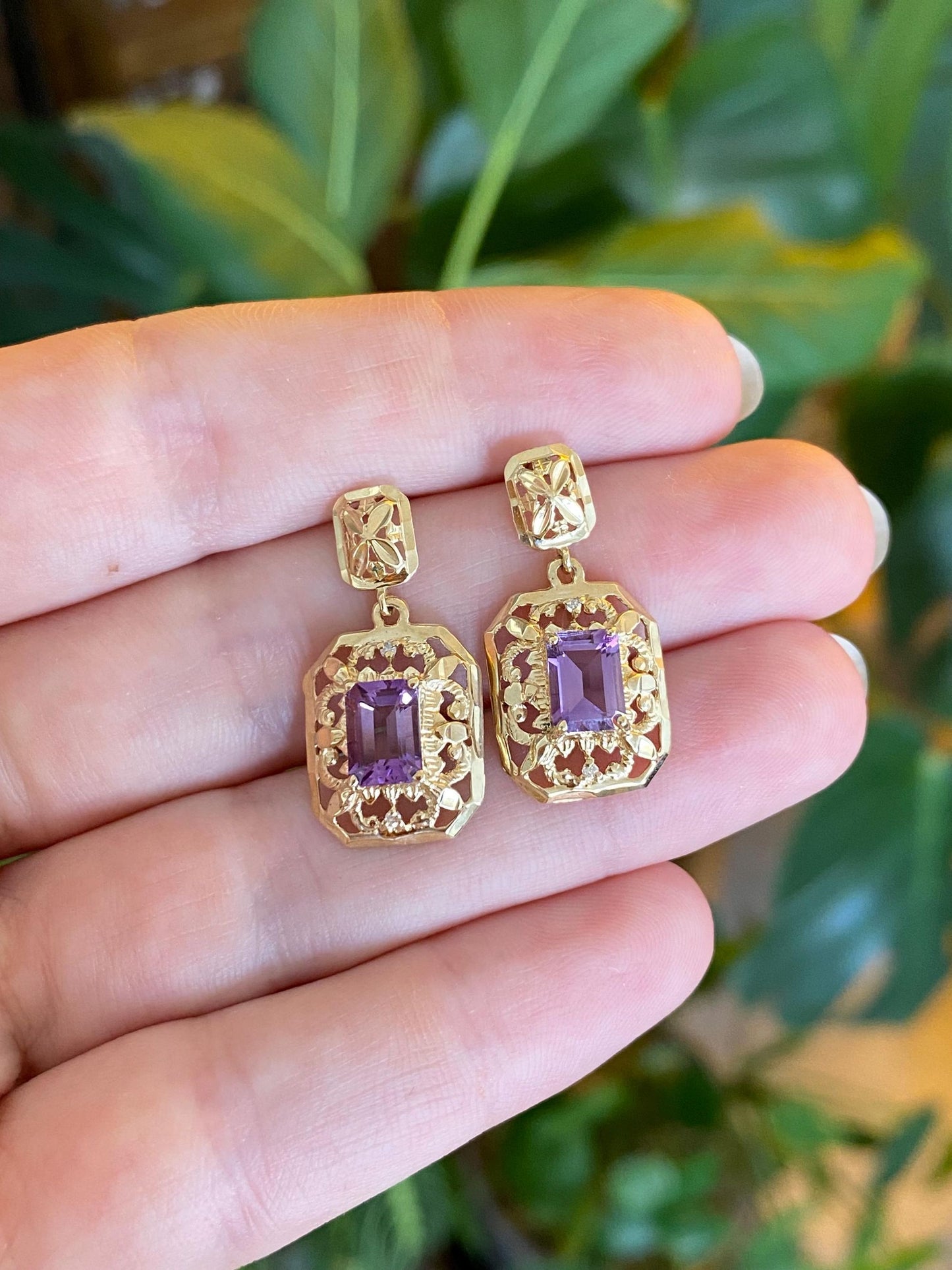 Vintage Solid 14k Yellow Gold Amethyst Open Work Dangle Stud Earrings