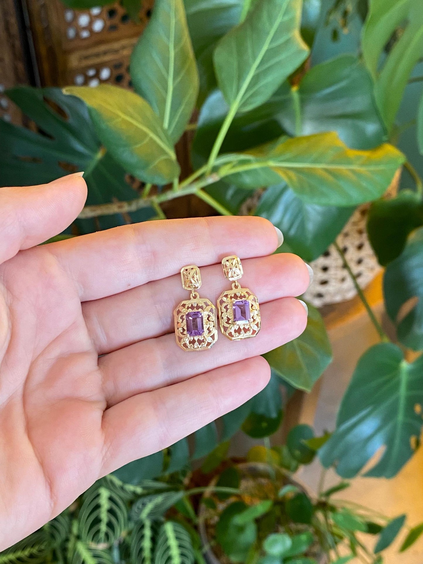 Vintage Solid 14k Yellow Gold Amethyst Open Work Dangle Stud Earrings