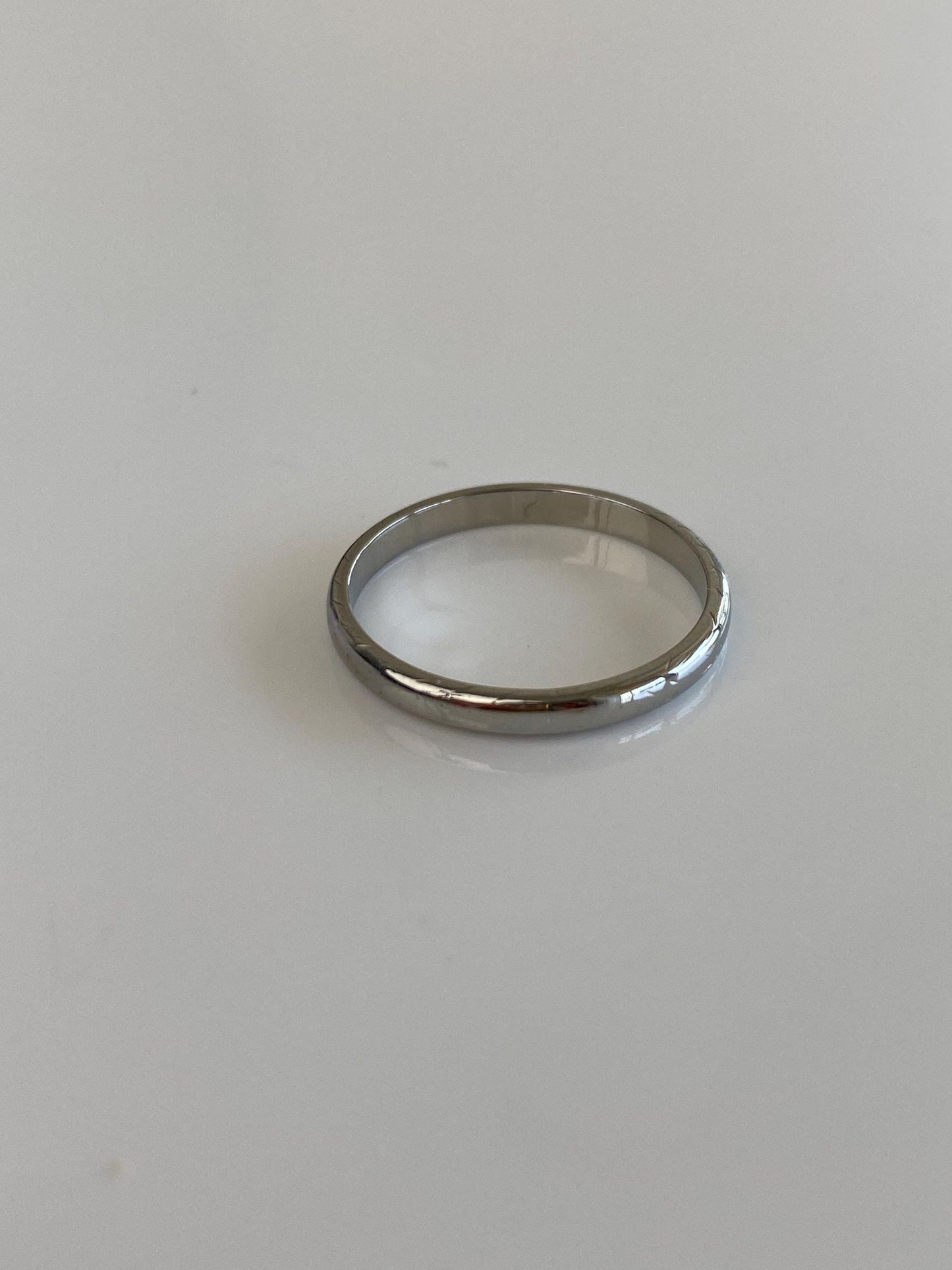 Vintage Solid 18k White Gold Ring Band - Size 5.75