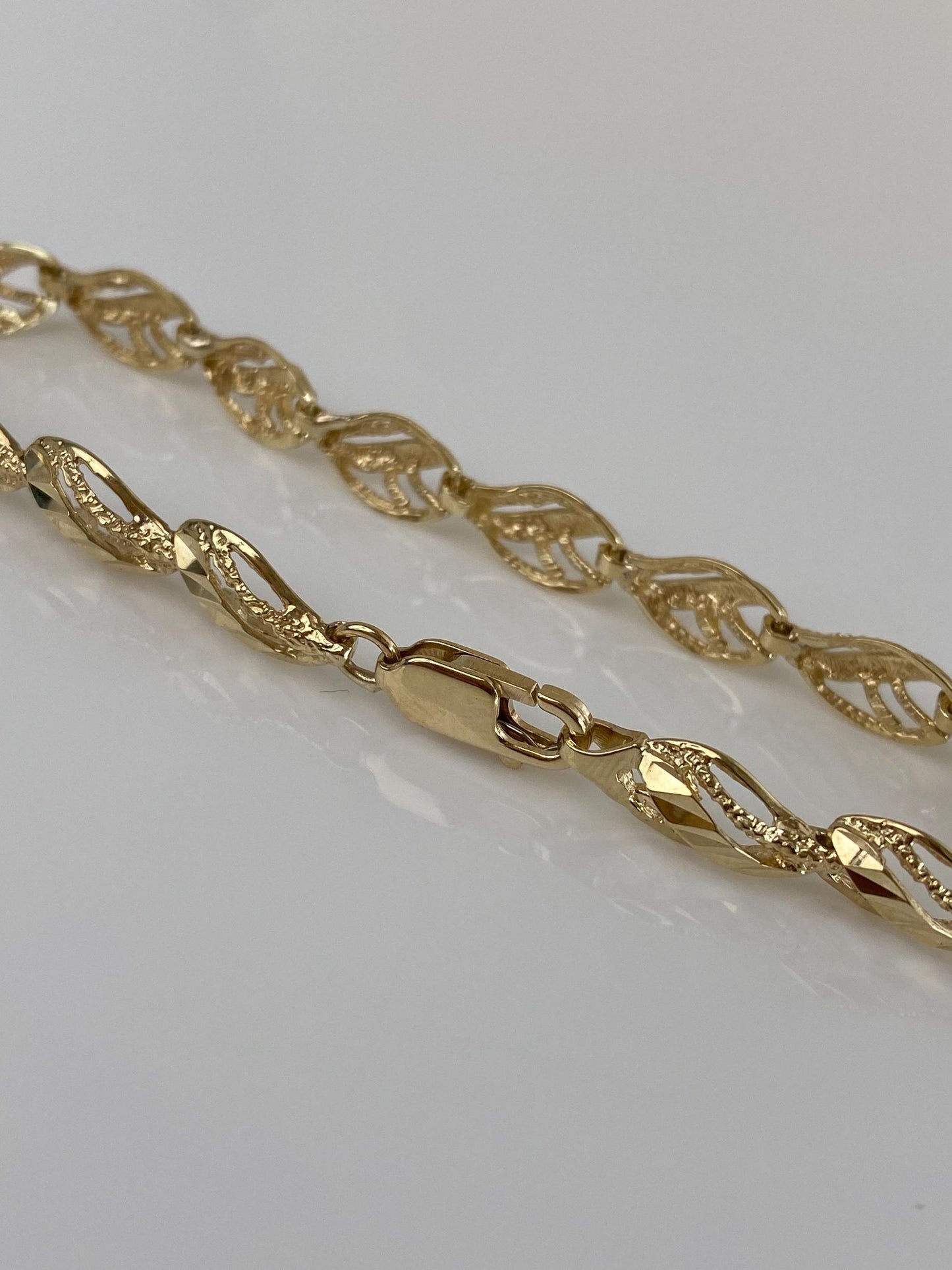 Vintage Solid 10k Yellow Gold Diamond Cut Link Bracelet - 6.75 inches