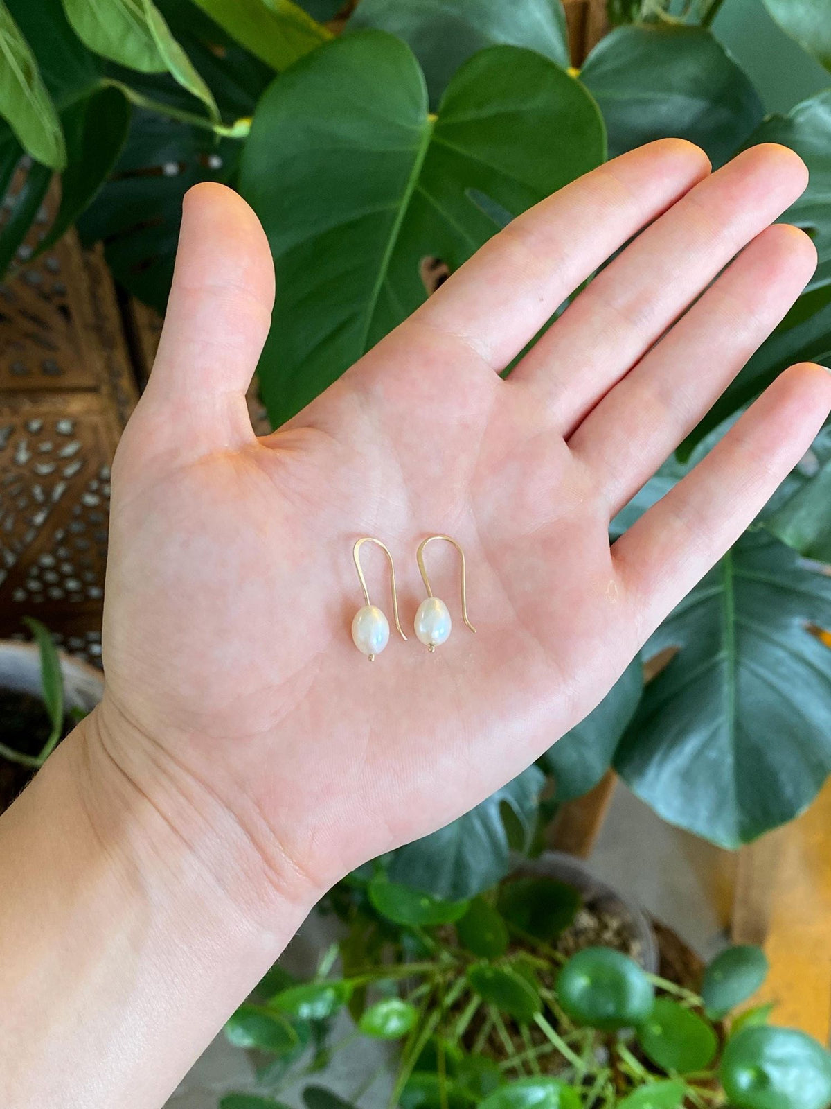 Vintage Solid 14k Yellow Gold Pearl Drop Earrings