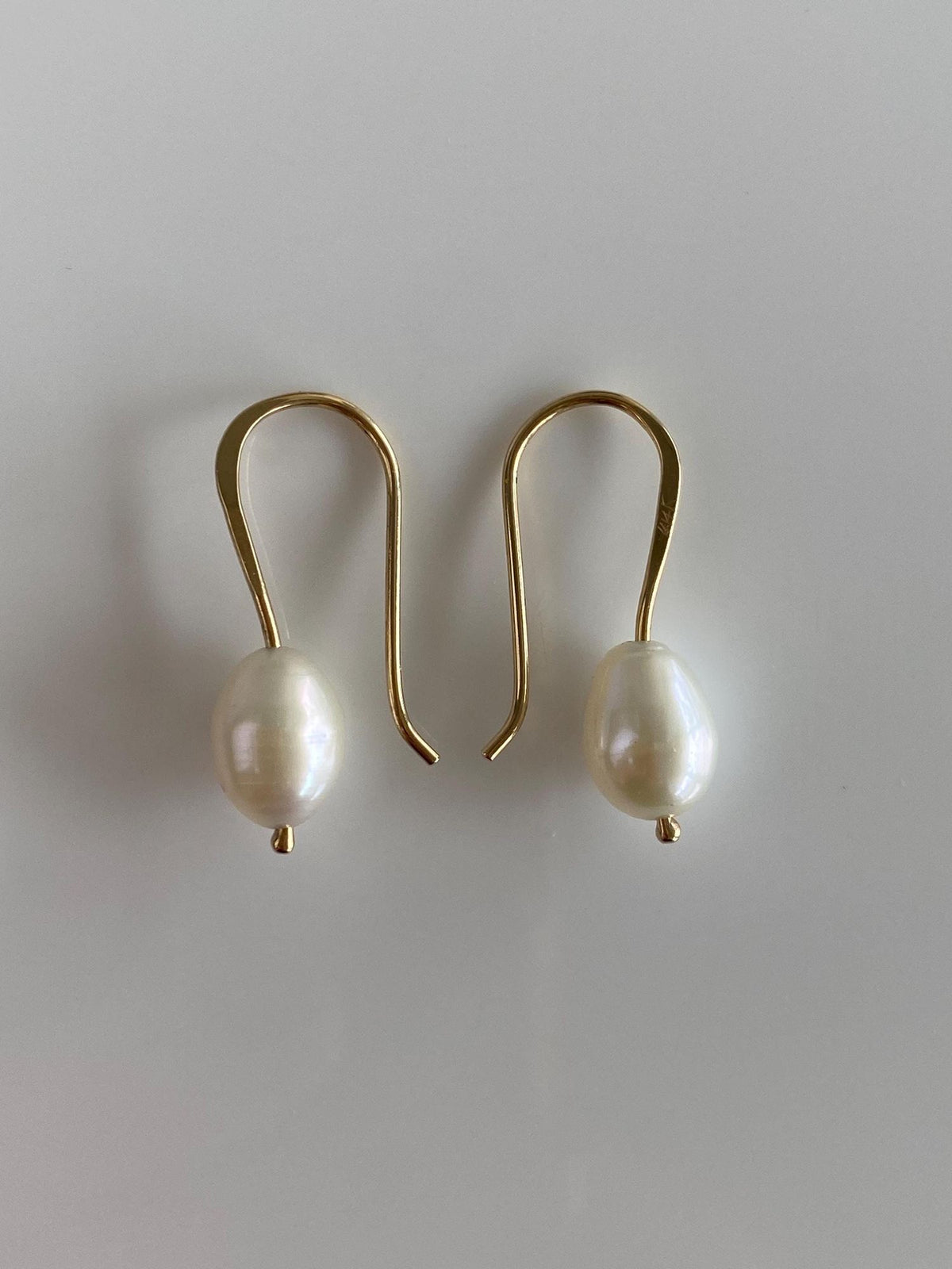 Vintage Solid 14k Yellow Gold Pearl Drop Earrings