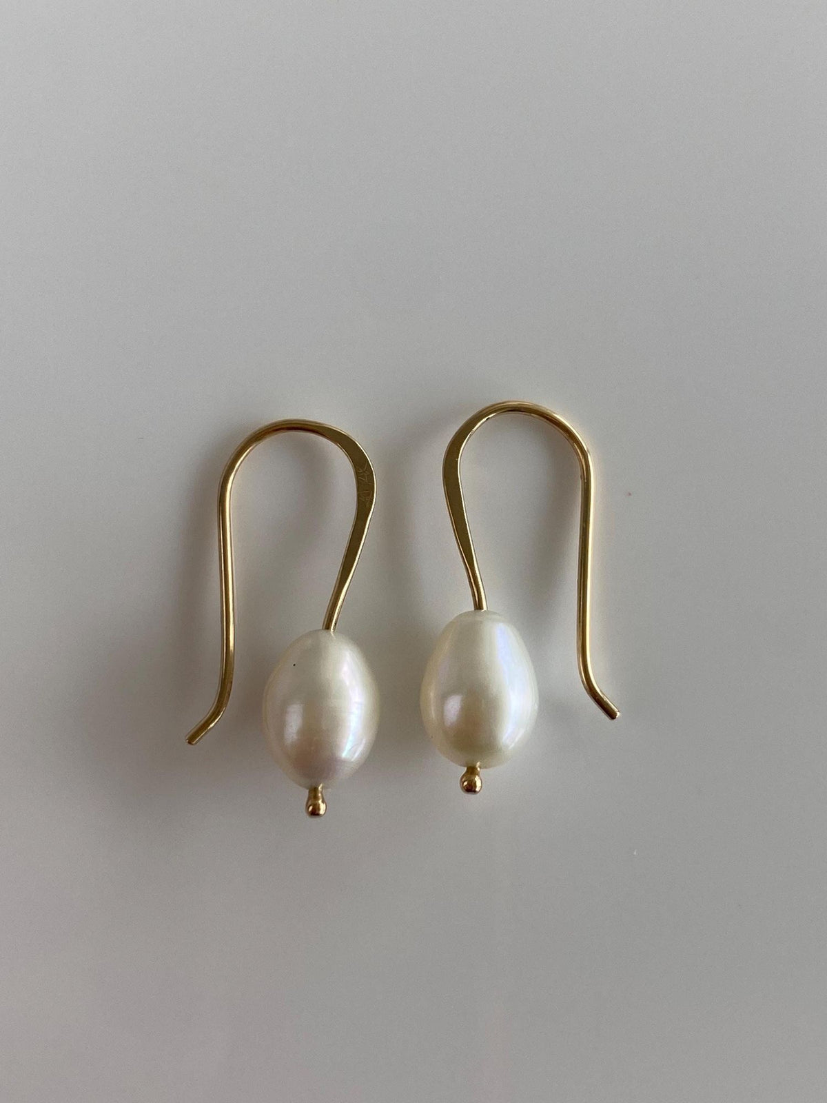 Vintage Solid 14k Yellow Gold Pearl Drop Earrings