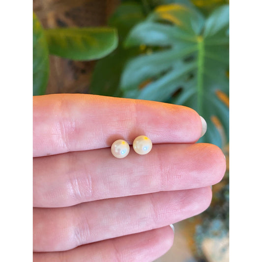 Vintage Solid 14k Yellow Gold Pearl Stud Earrings