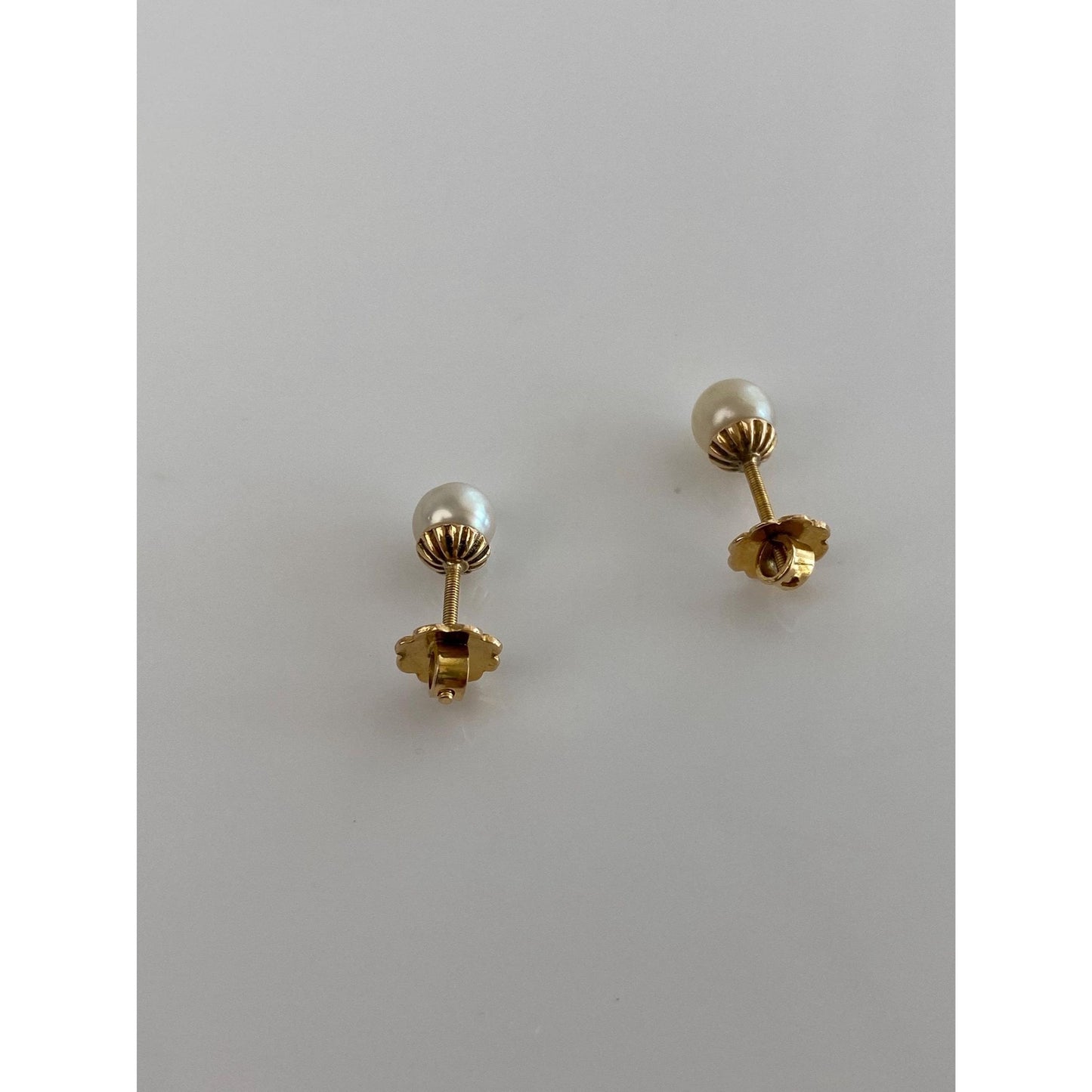 Vintage Solid 14k Yellow Gold Pearl Stud Earrings