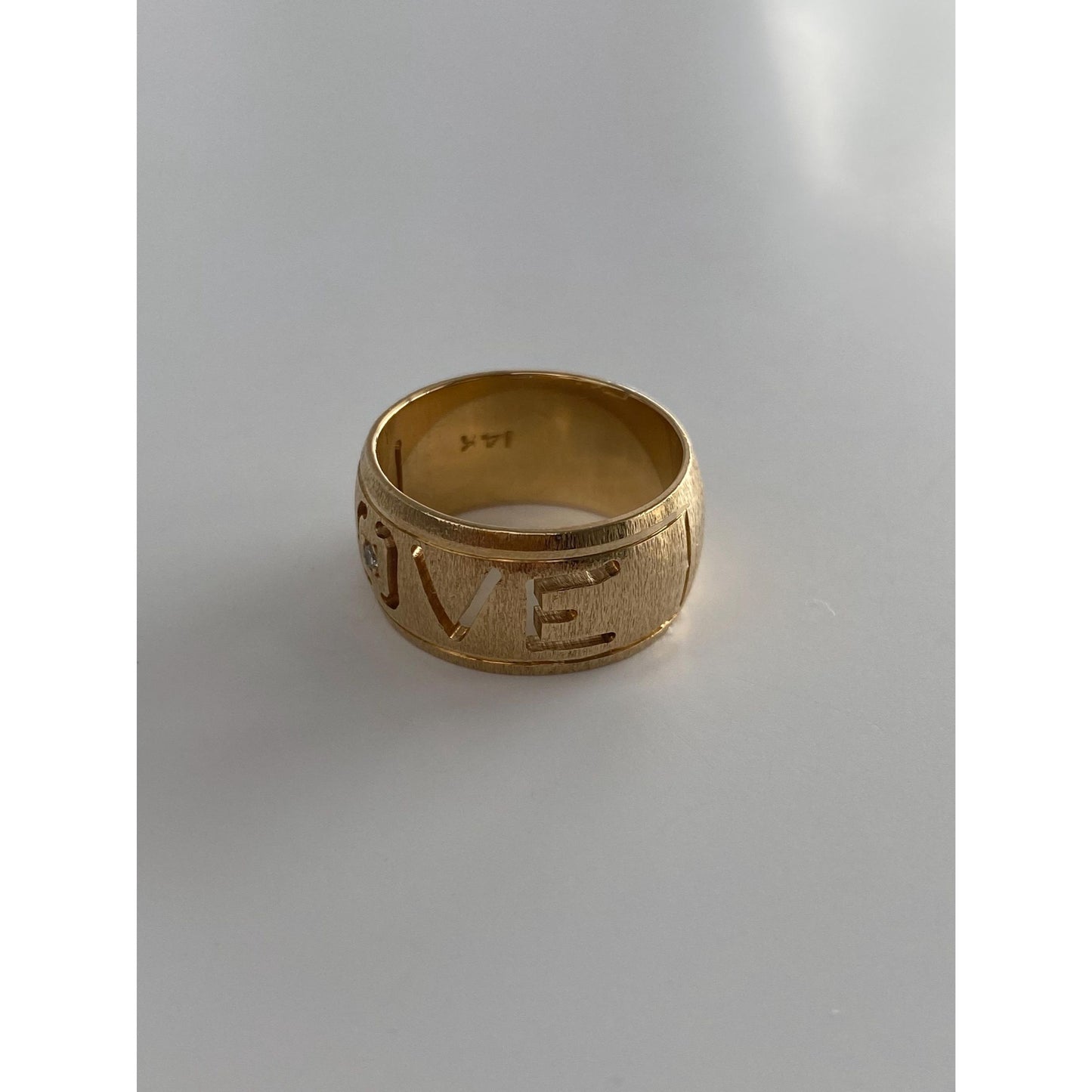 Vintage Solid 14k Yellow Gold Diamond Satin 'Love' Ring Band - Size 6.25