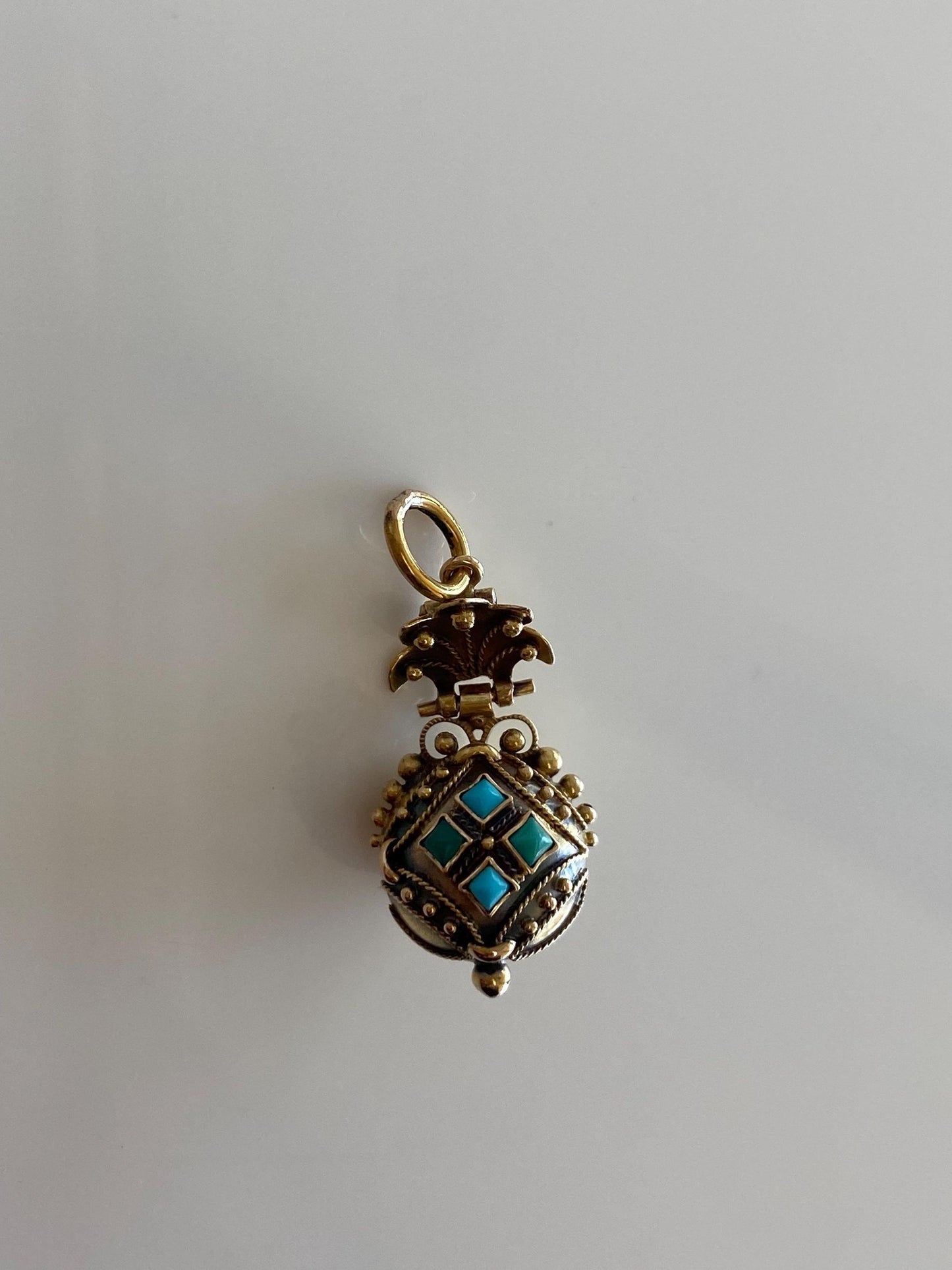 Vintage 20k Yellow Gold Turquoise Granuales Ball Charm