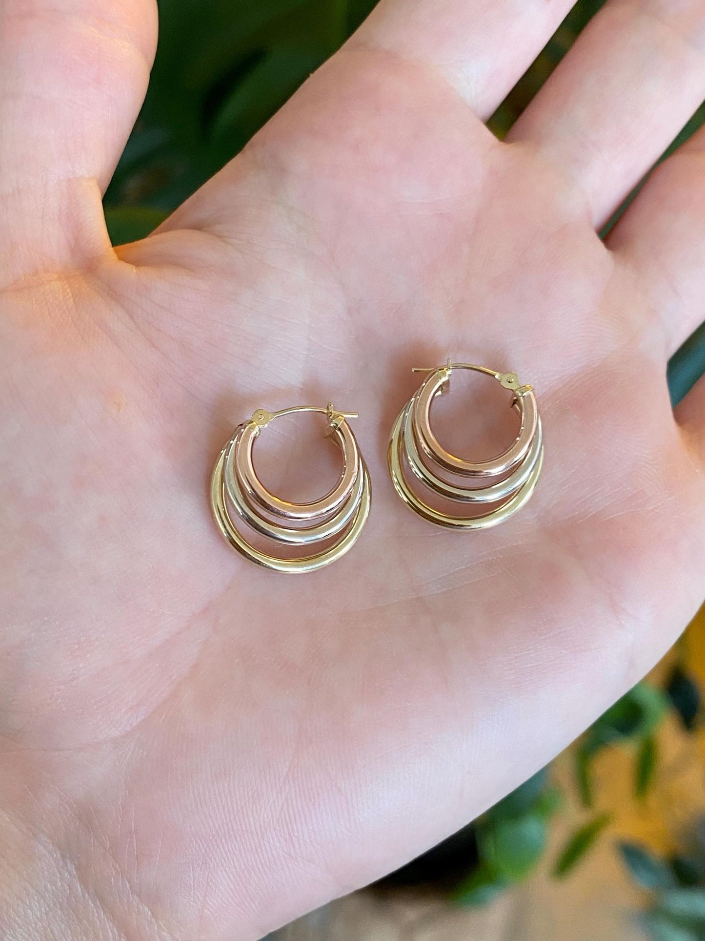 Vintage 14k Tri Tone Gold Triple Hoop Earrings