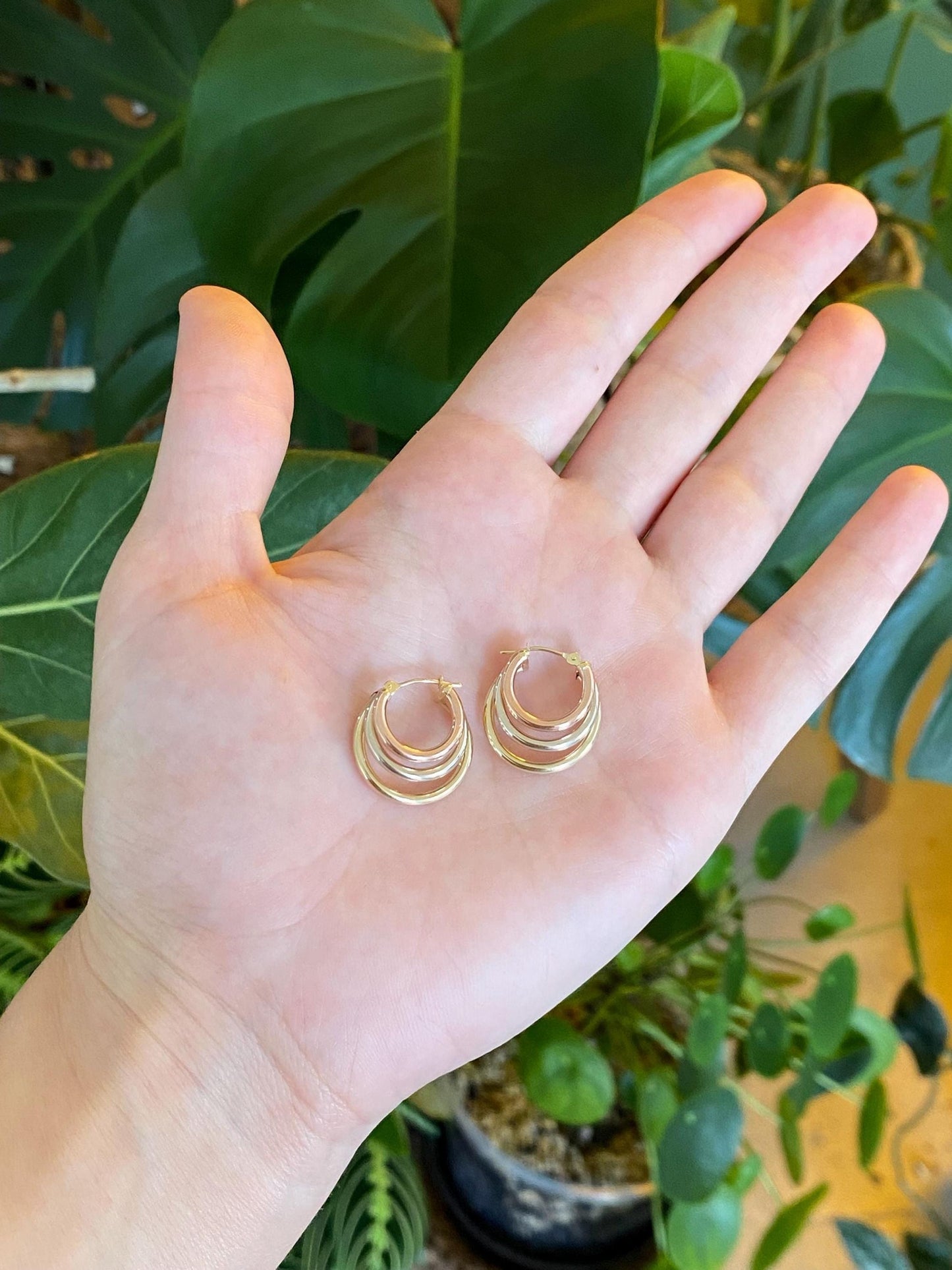 Vintage 14k Tri Tone Gold Triple Hoop Earrings