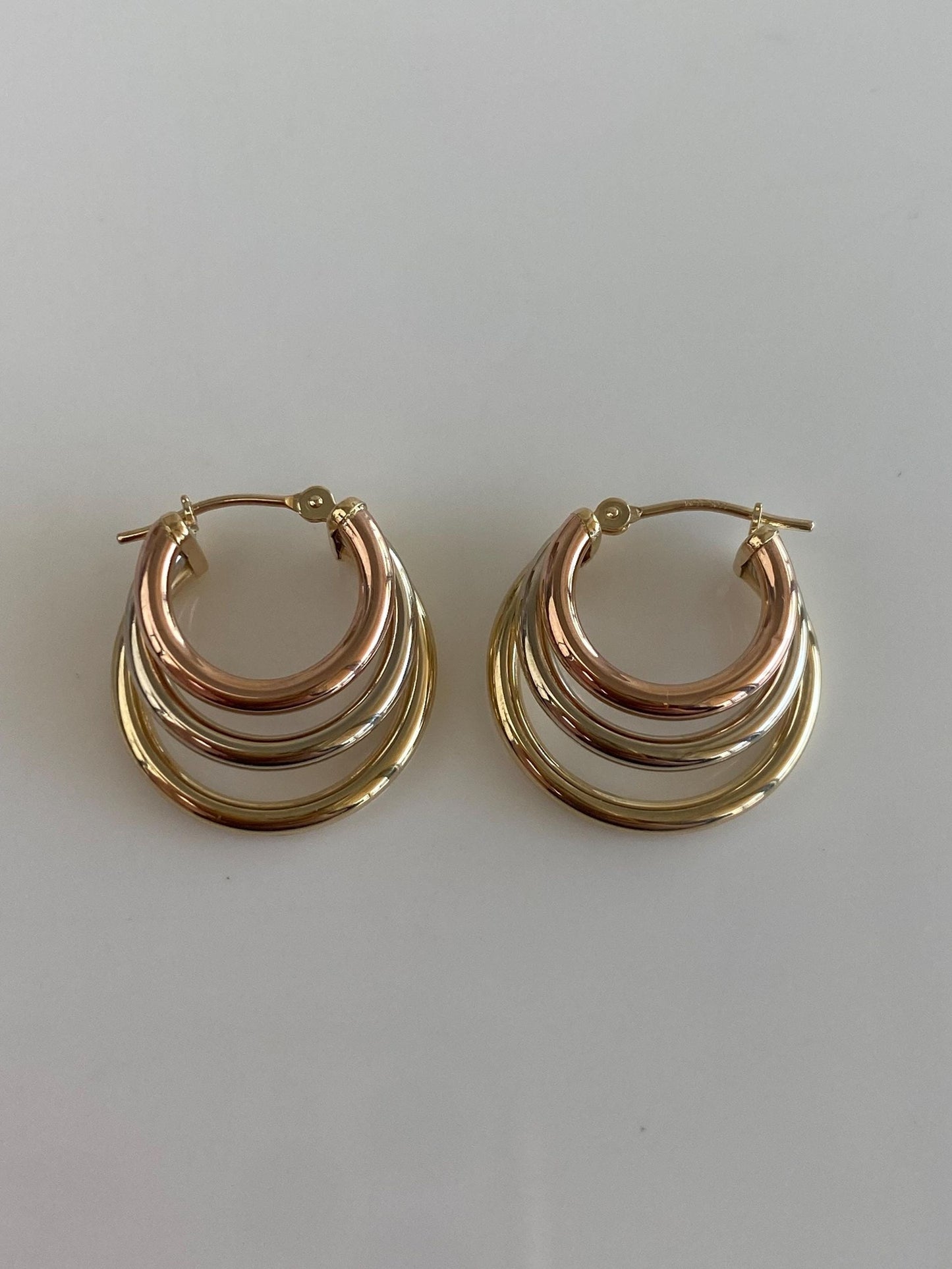 Vintage 14k Tri Tone Gold Triple Hoop Earrings