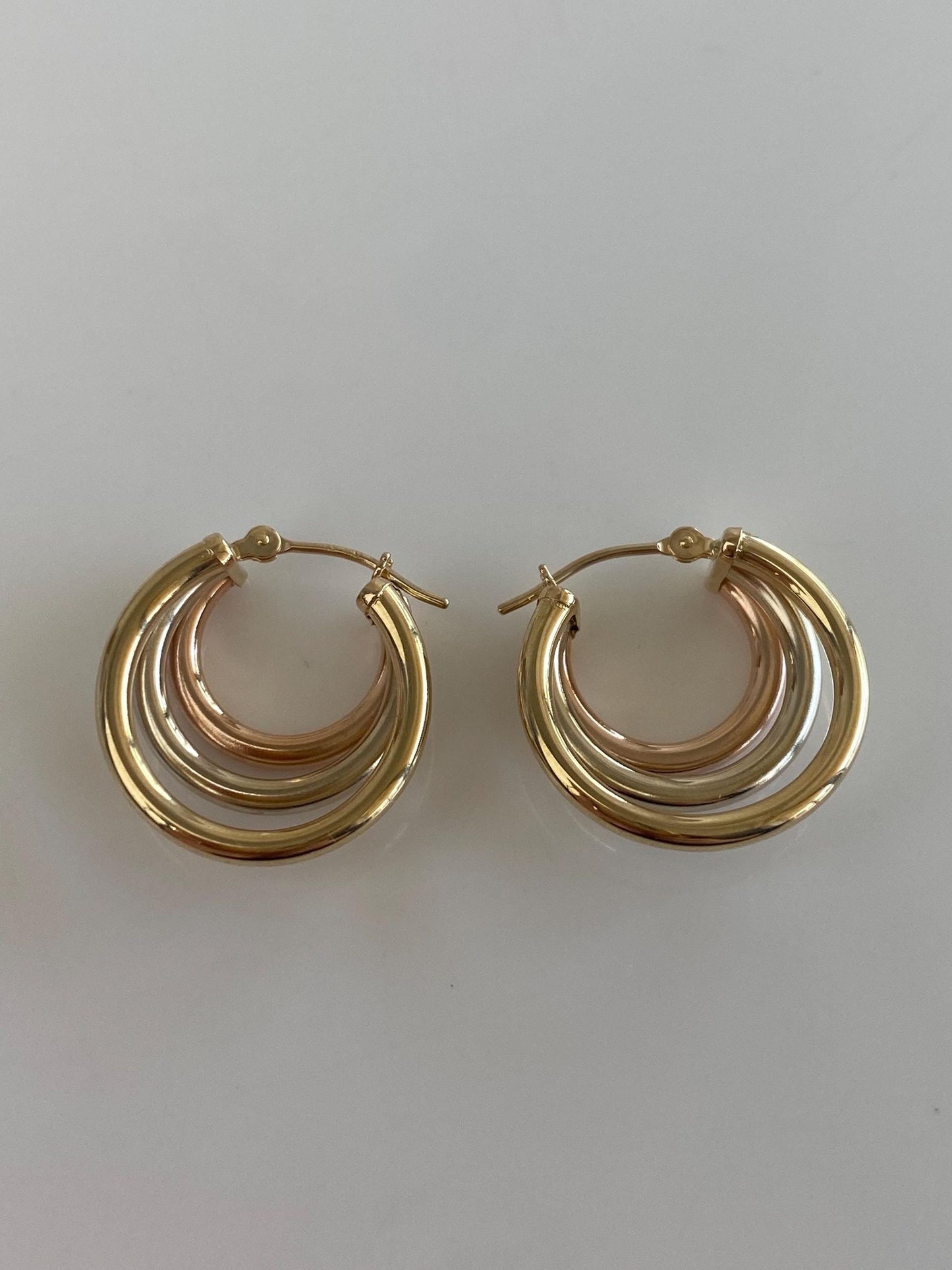 Vintage 14k Tri Tone Gold Triple Hoop Earrings