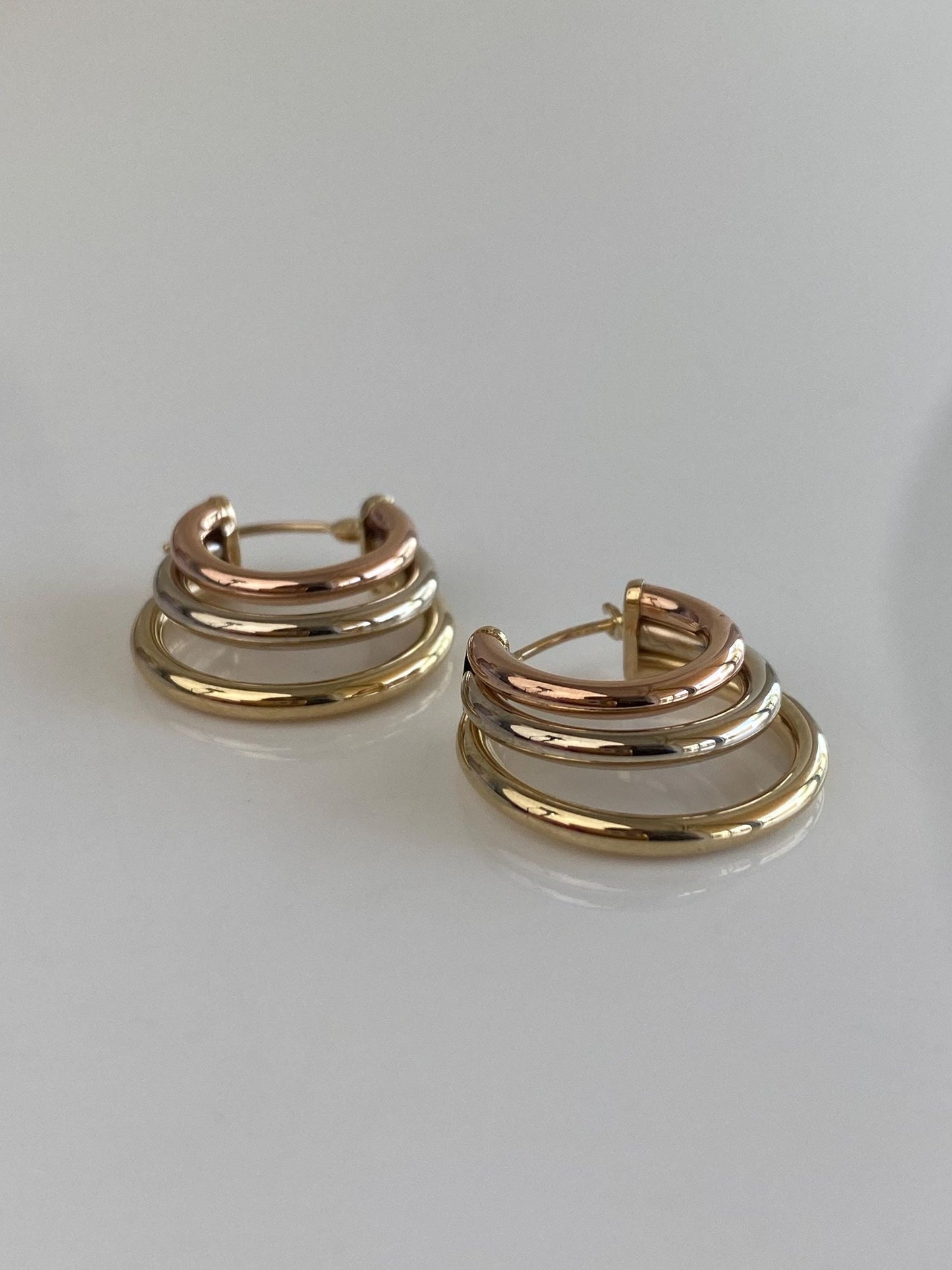 Vintage 14k Tri Tone Gold Triple Hoop Earrings