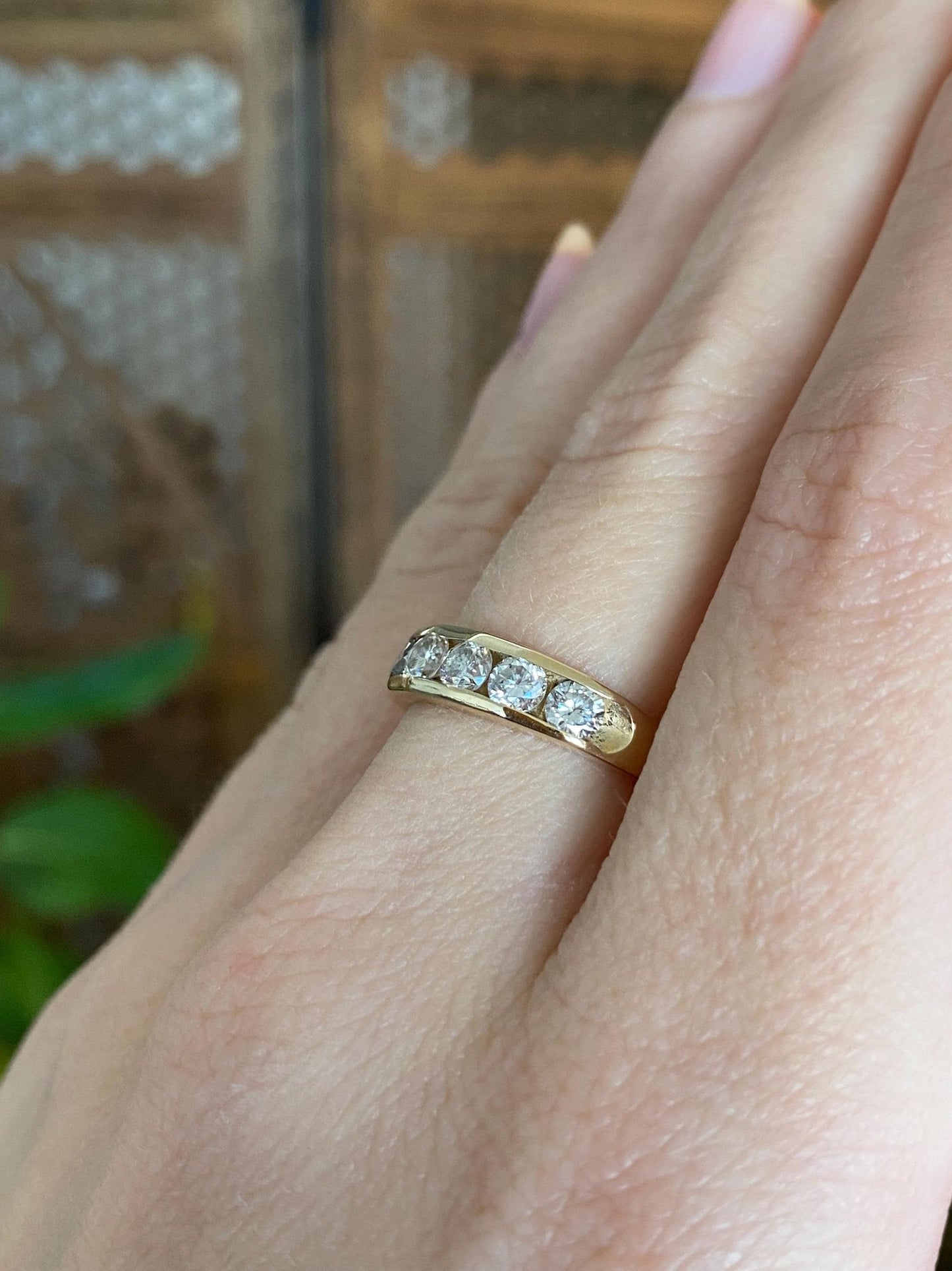 Vintage Solid 14k Yellow Gold Diamond Ring Band - Size 6.5