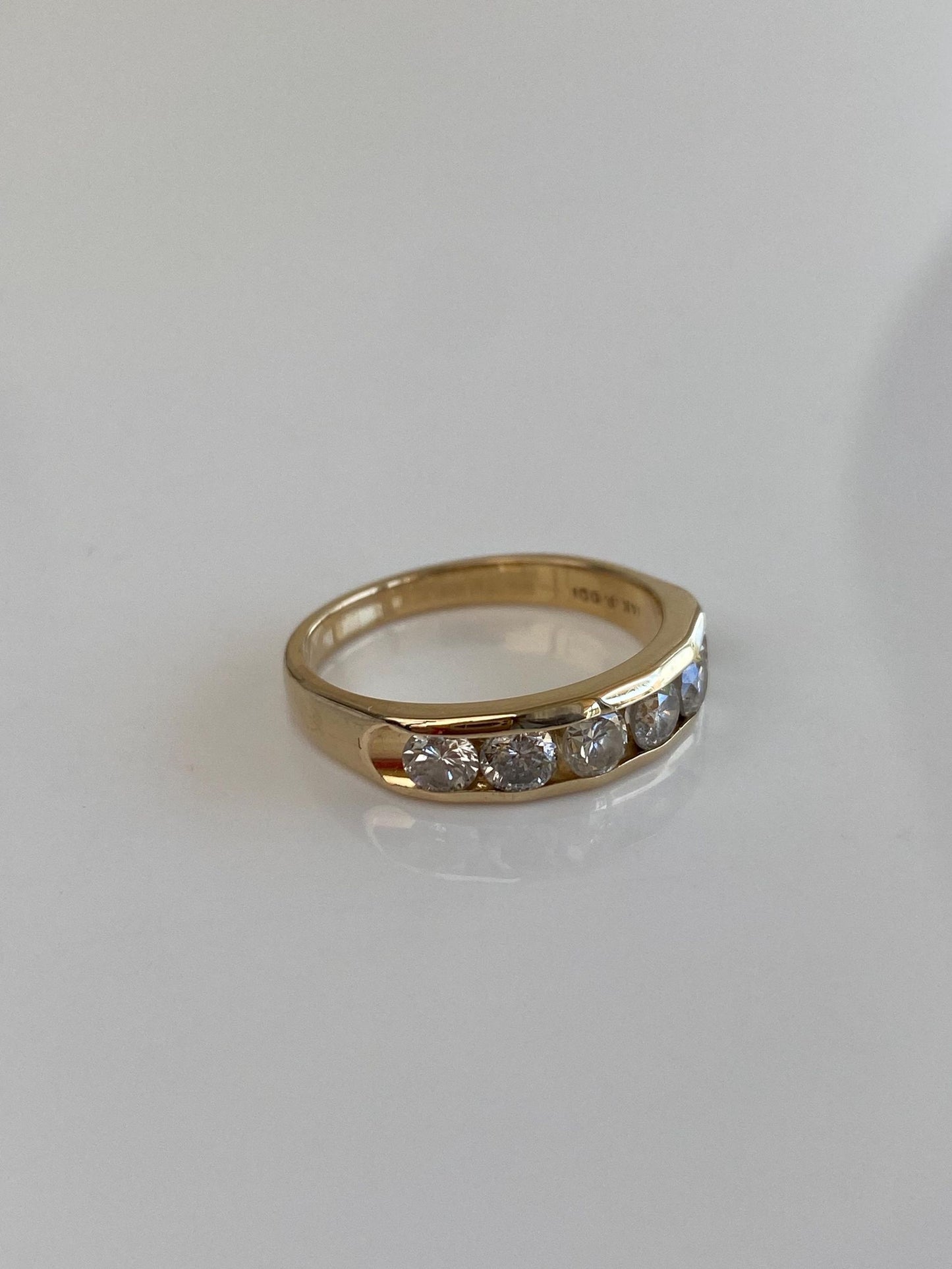 Vintage Solid 14k Yellow Gold Diamond Ring Band - Size 6.5