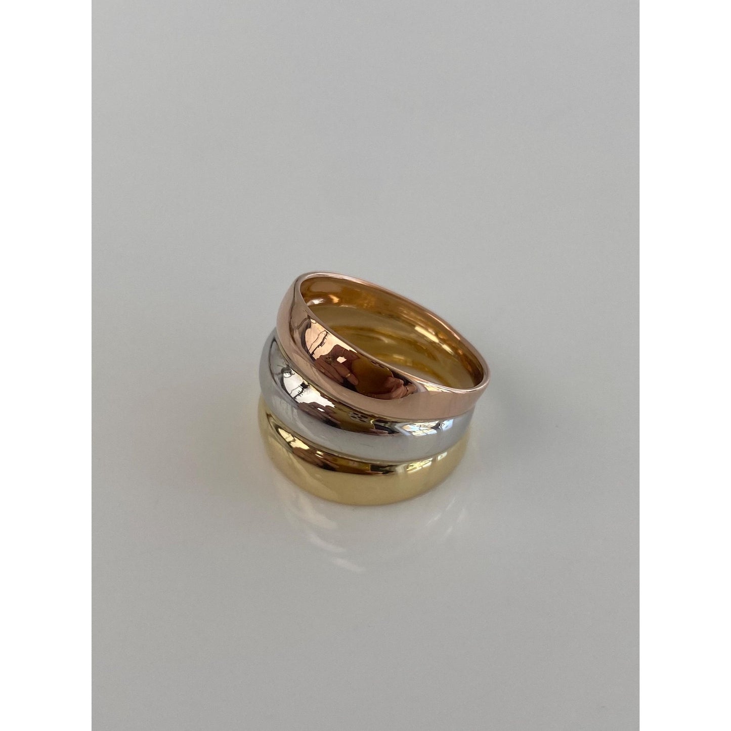 Vintage Solid 18k Tri Tone Gold Ring - Size 6.75