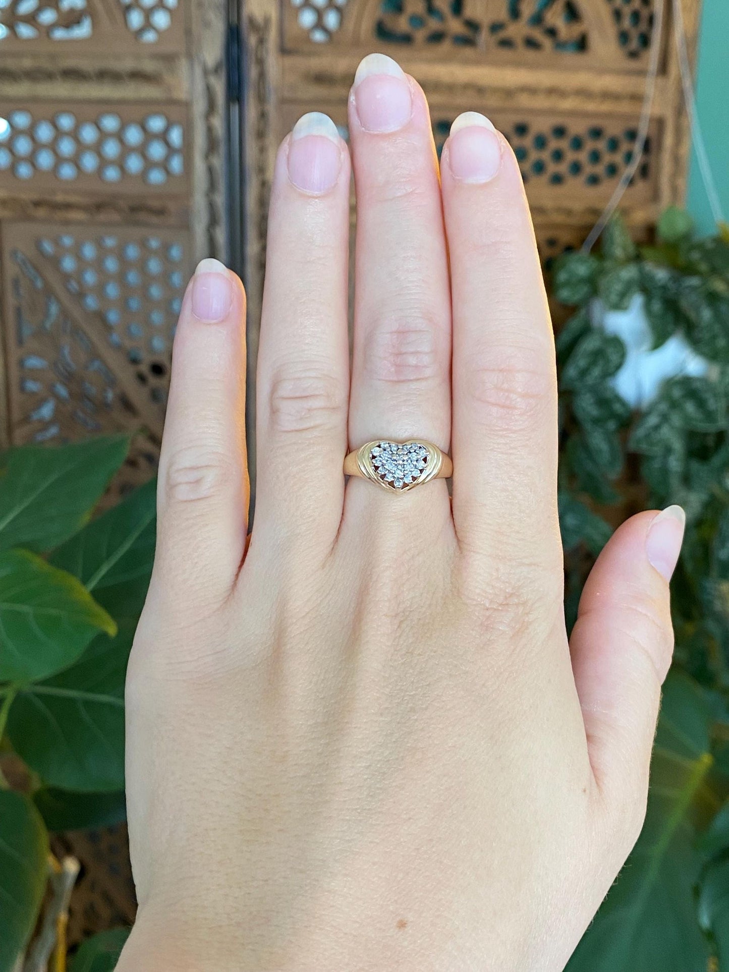 Vintage Solid 10k Yellow Gold Diamond Heart Ring - Size 6.25