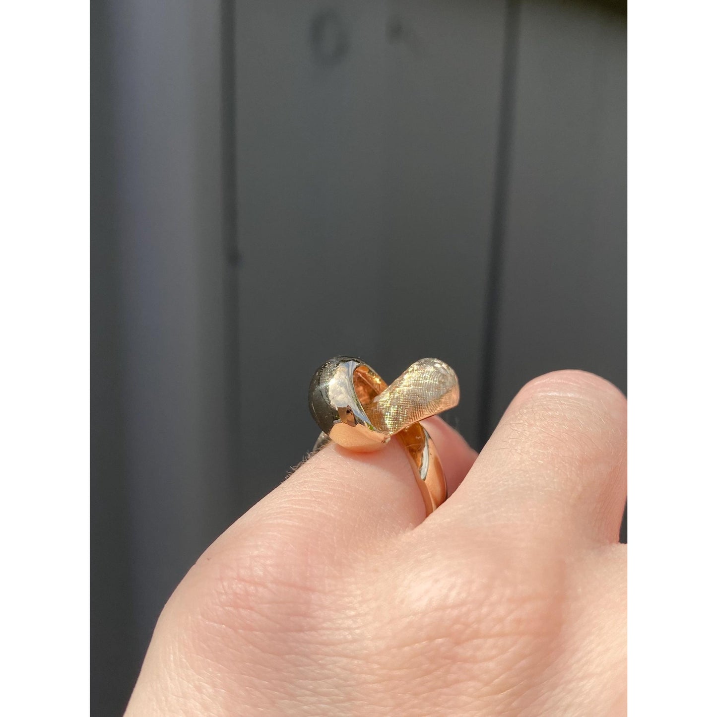 Vintage Solid 14k Yellow Gold Satin Crosshatch & Shiny Twist Knot Ring - Size 3.5