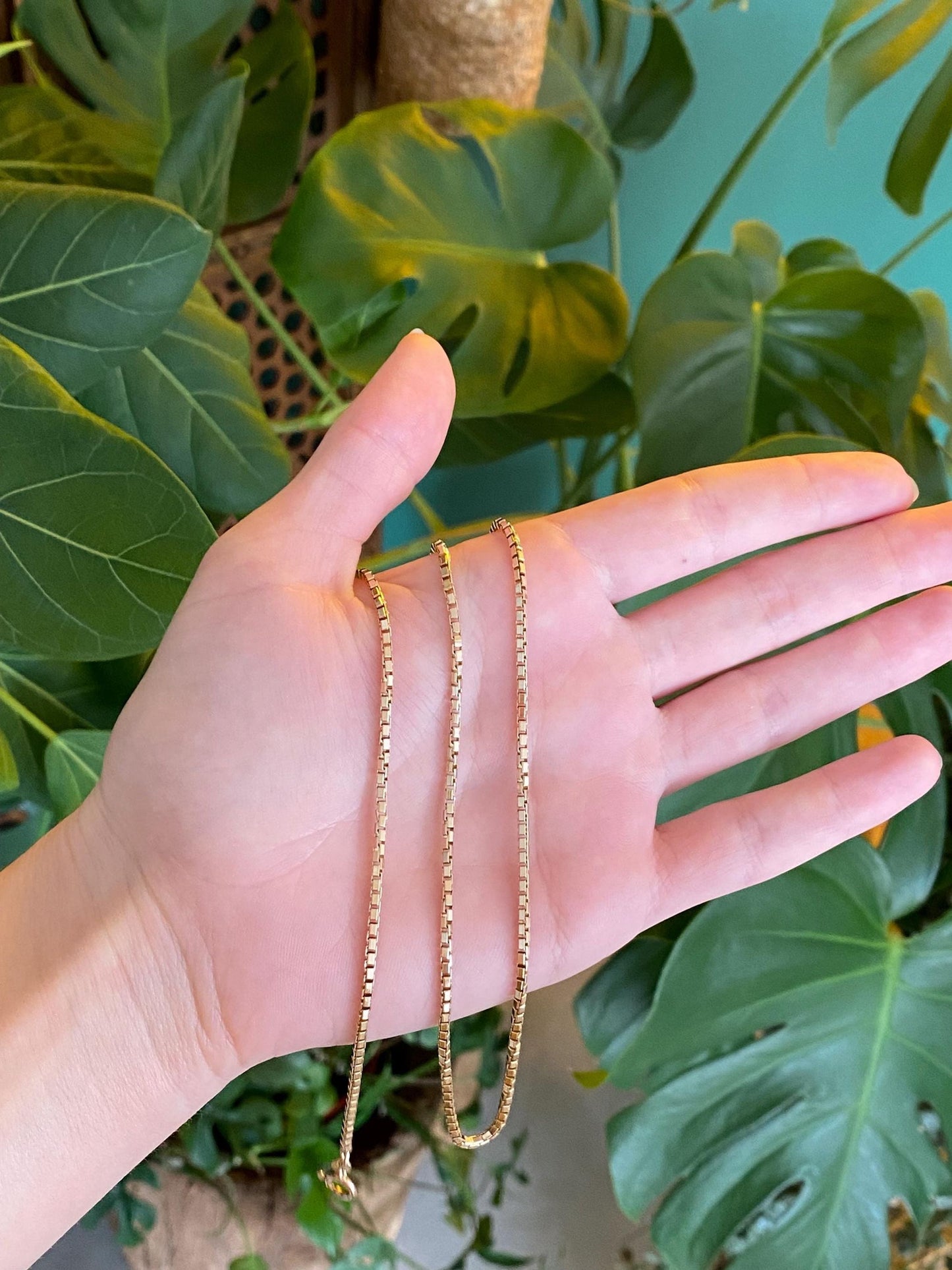 Vintage Solid 10k Yellow Gold Long Chunky Box Chain Necklace - 26.75 inches