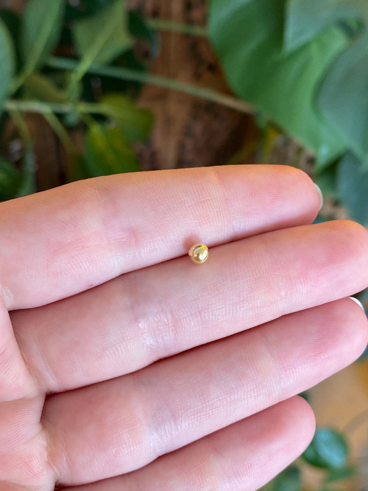 Vintage Solid 18k Yellow Gold SINGLE Ball Stud Earring