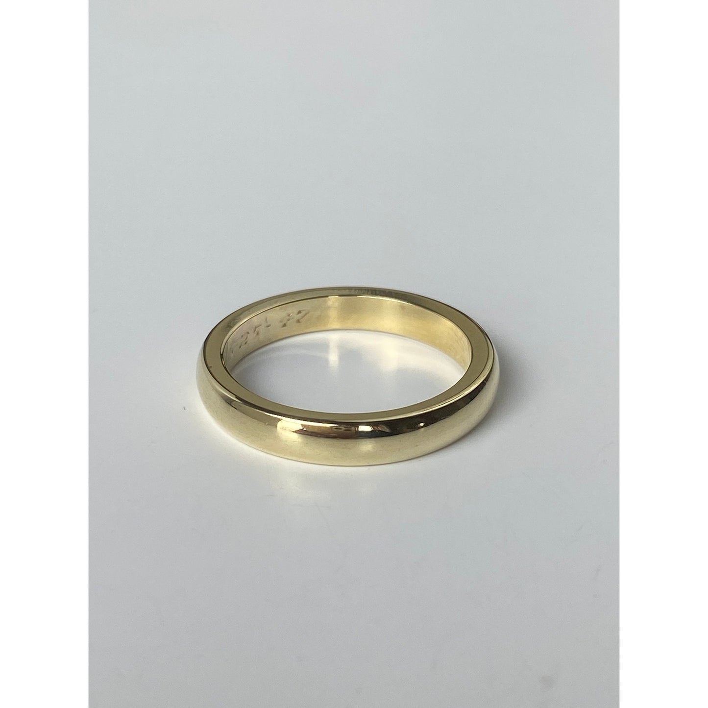 Vintage Solid 8k Yellow Gold Ring Band - Size 6.25