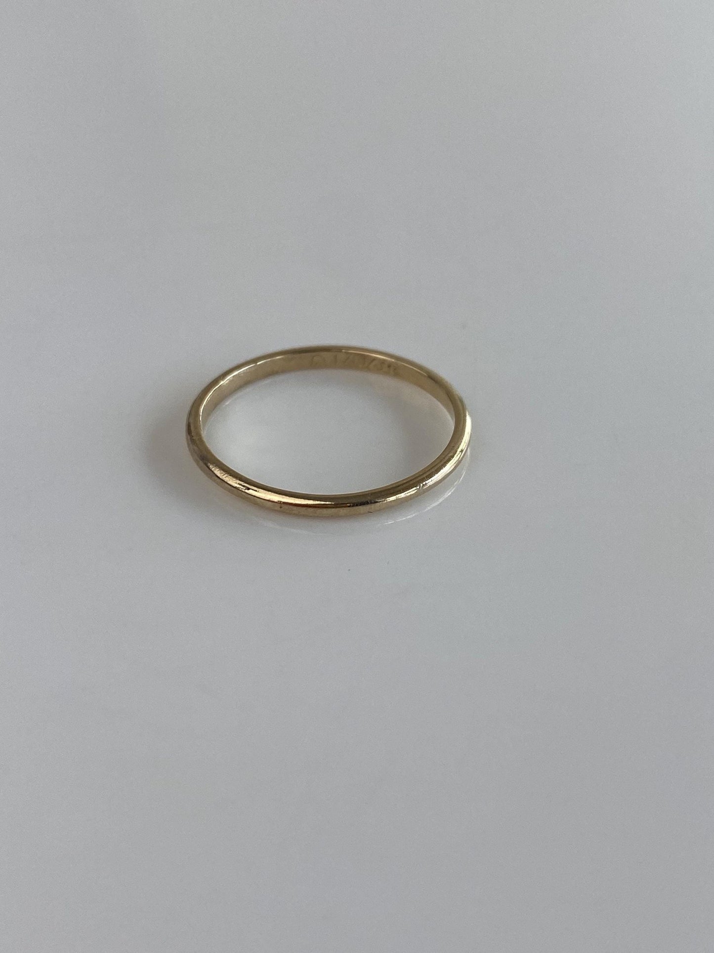 Vintage Solid 14k Yellow Gold Slim Ring Band - Size 5.5
