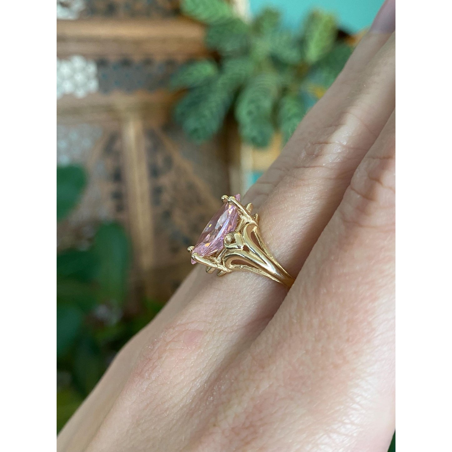 Vintage Solid 10k Yellow Gold Pink Cubic Zirconia Marquis Ring - Size 6.5