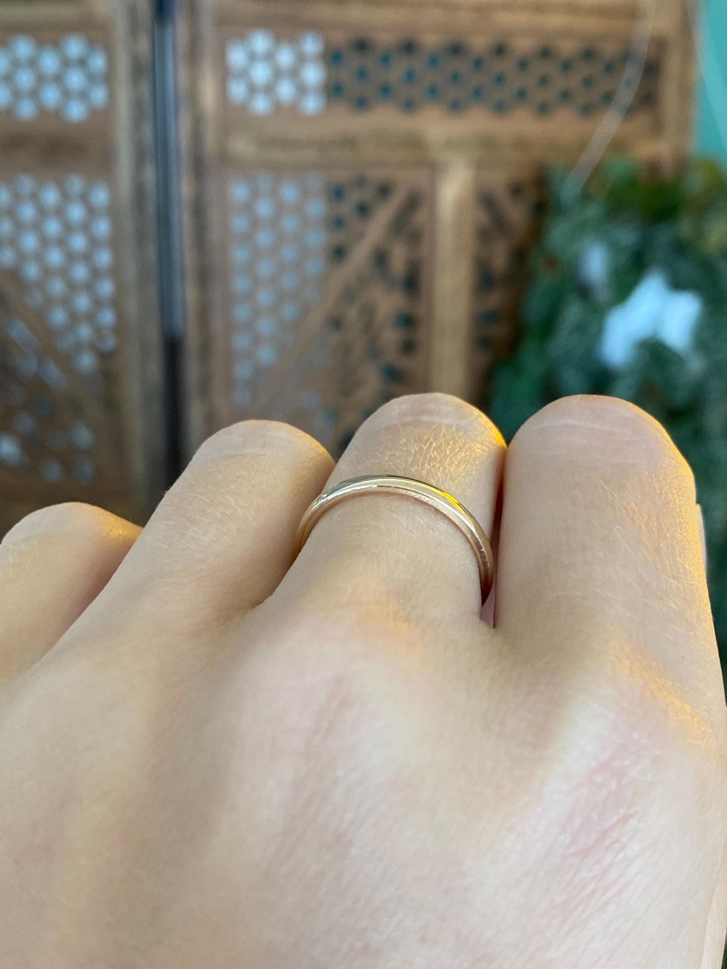 Vintage Solid 14k Yellow Gold Slim Ring Band - Size 6.25