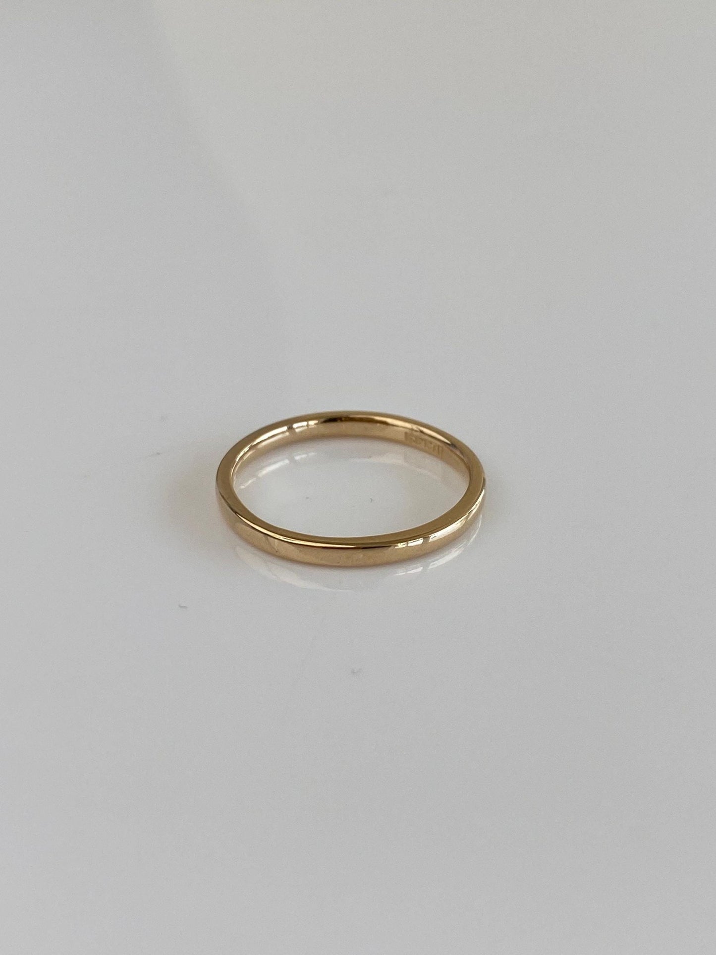 Vintage Solid 14k Yellow Gold Slim Ring Band - Size 6.25