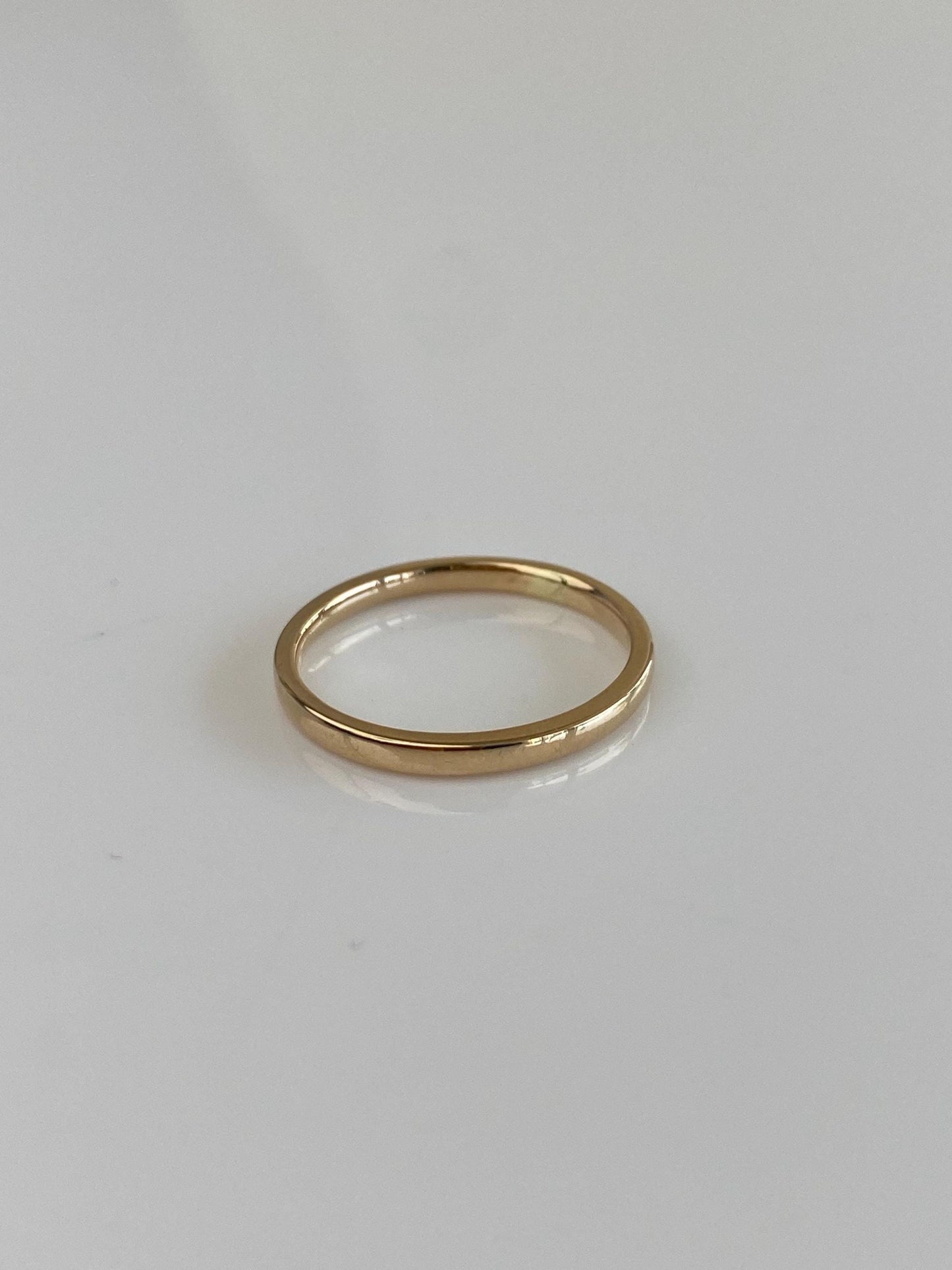Vintage Solid 14k Yellow Gold Slim Ring Band - Size 6.25