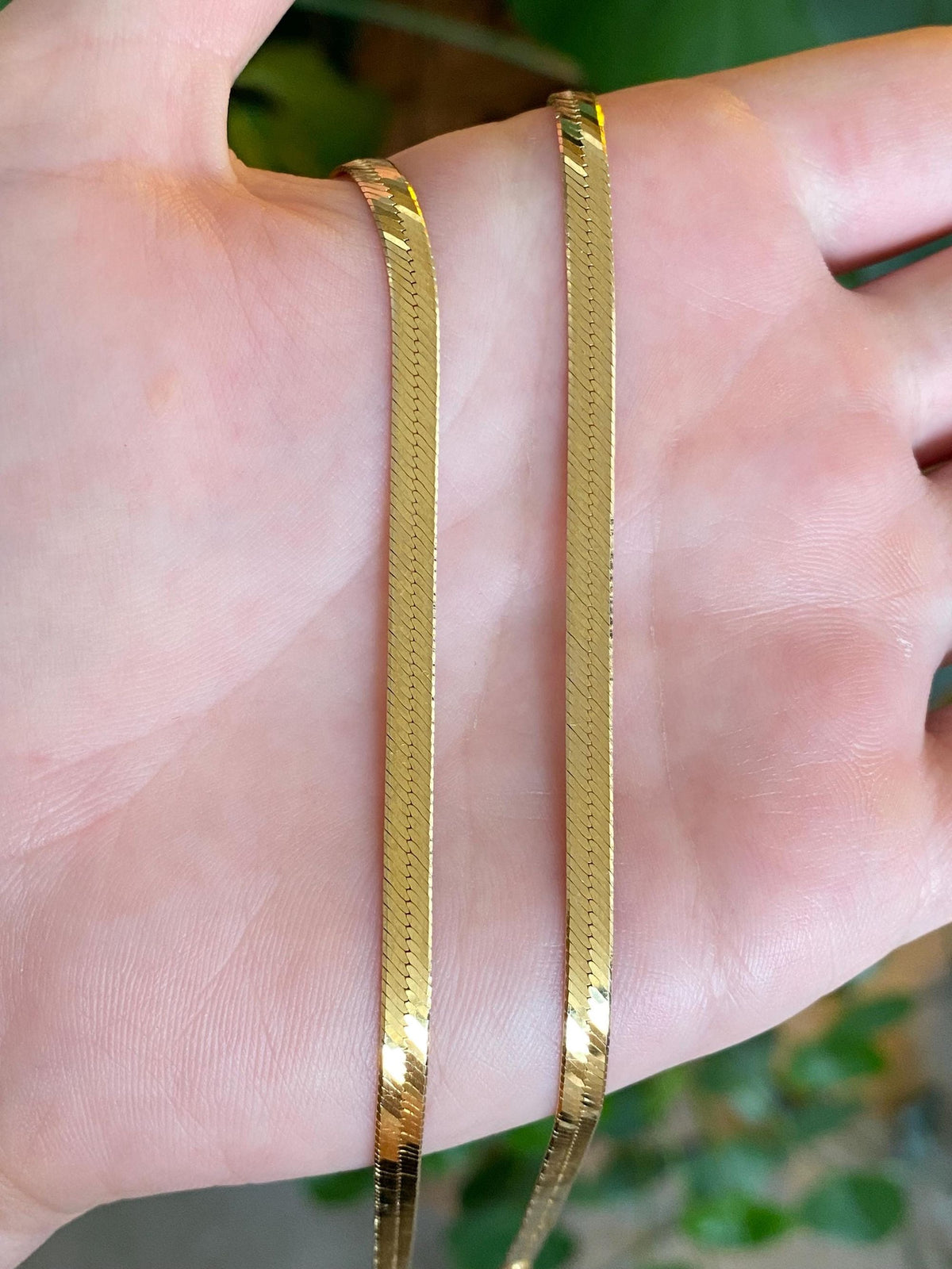 Vintage Solid 14k Yellow Gold Herringbone Chain Necklace - 18 inches