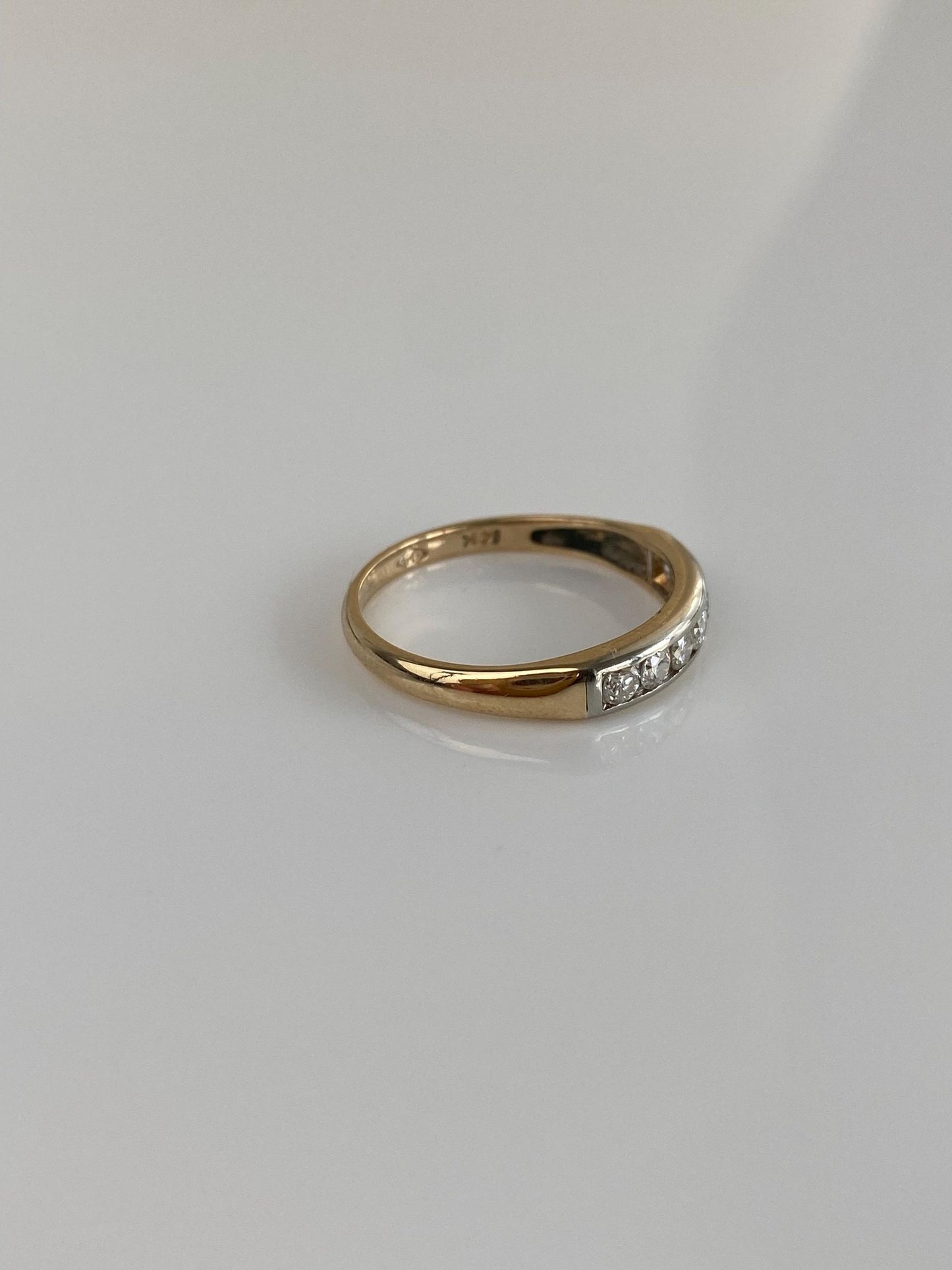 Vintage Solid 14k White & Yellow Gold Clear Sapphire Ring Band - Size 5.5