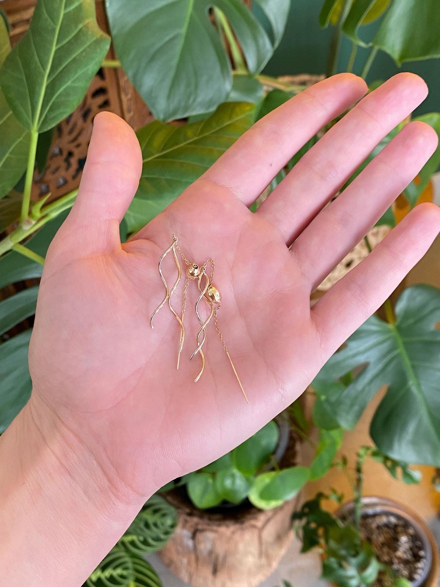 Vintage 14k Yellow Gold Spirals Oval Ball Dainty Cable Chain Threader Earrings