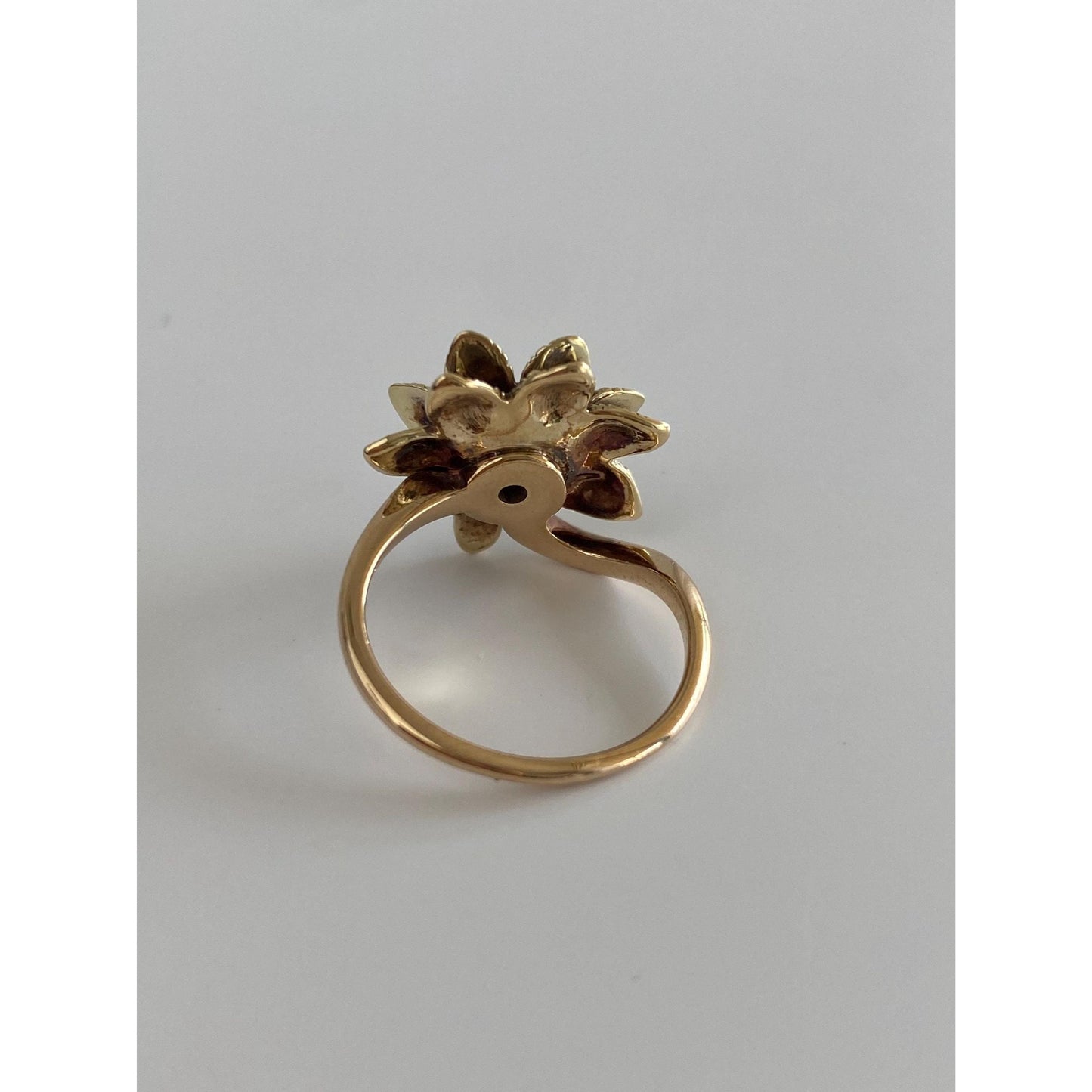 Vintage Solid 14k Yellow Gold Clear Sapphire Blue Spinel Flower Ring - Size 6