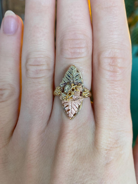 Vintage Solid 10k Black Hills Gold Leaf Ring - Size 5.75