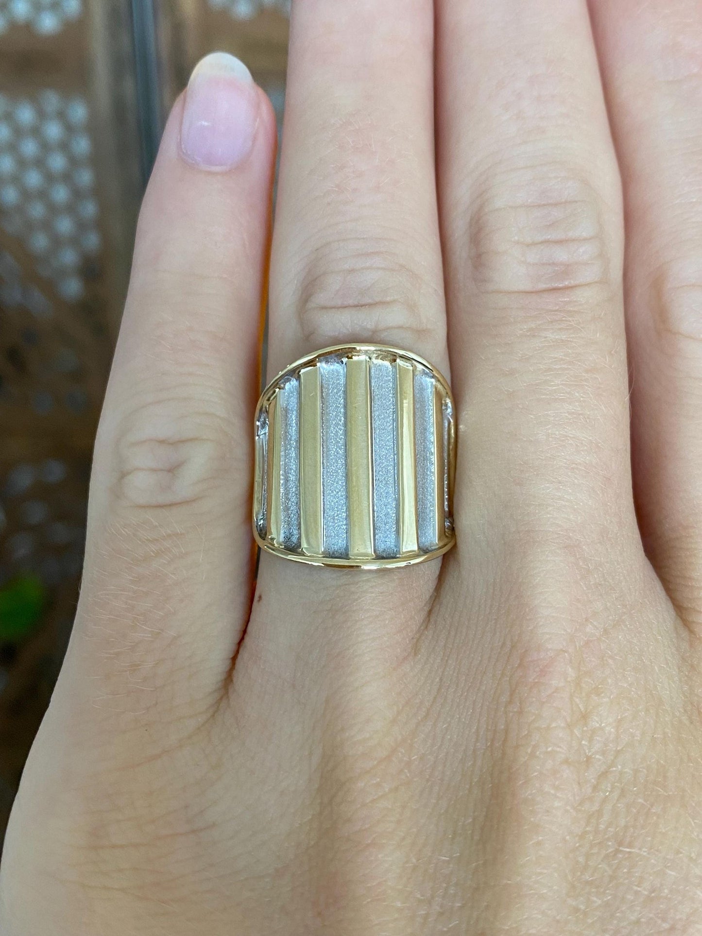 Vintage Solid 14k White & Yellow Gold Lined Open Saddle Ring - Size 5.75